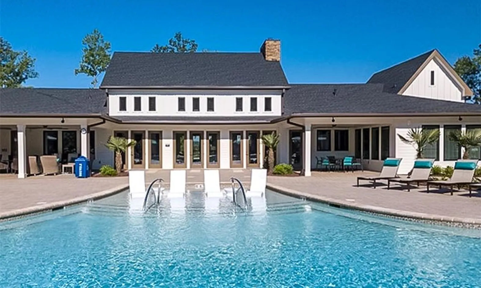 Outdoor Pool with In-Pool Seating