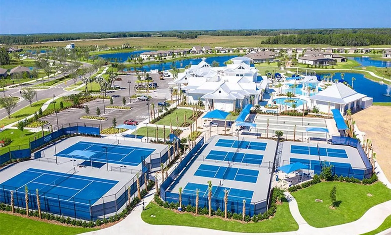 Tennis & Pickleball Courts