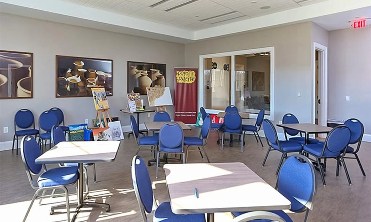 Hobby & Game Room