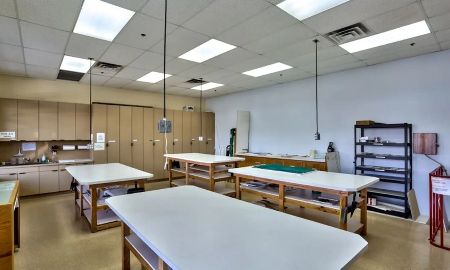Arts & Crafts Studio