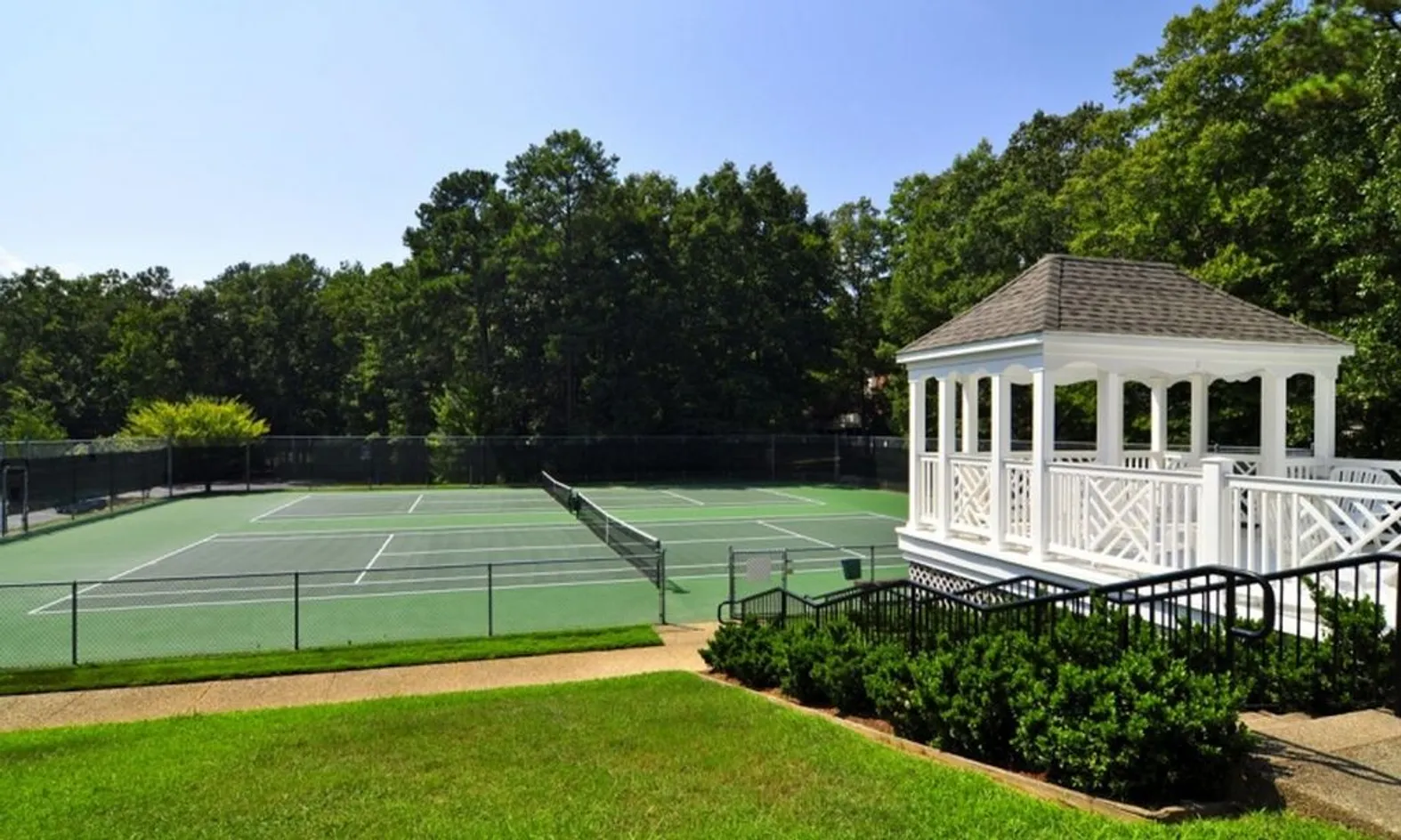 14 Tennis Courts
