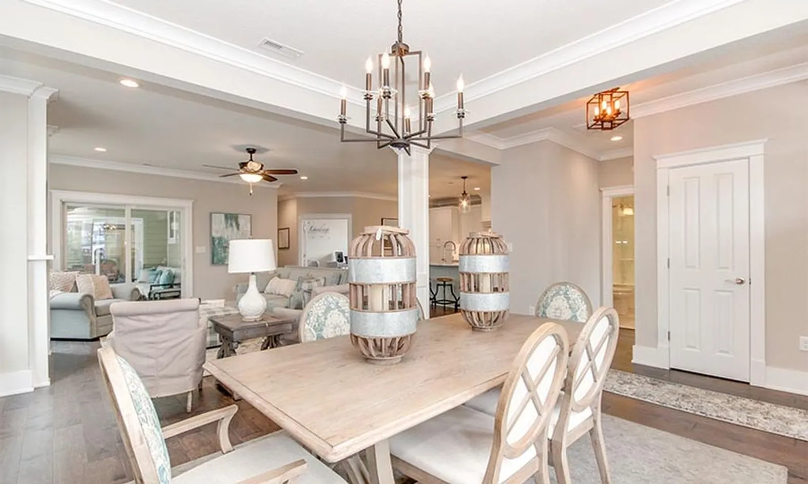 Model Dining Area