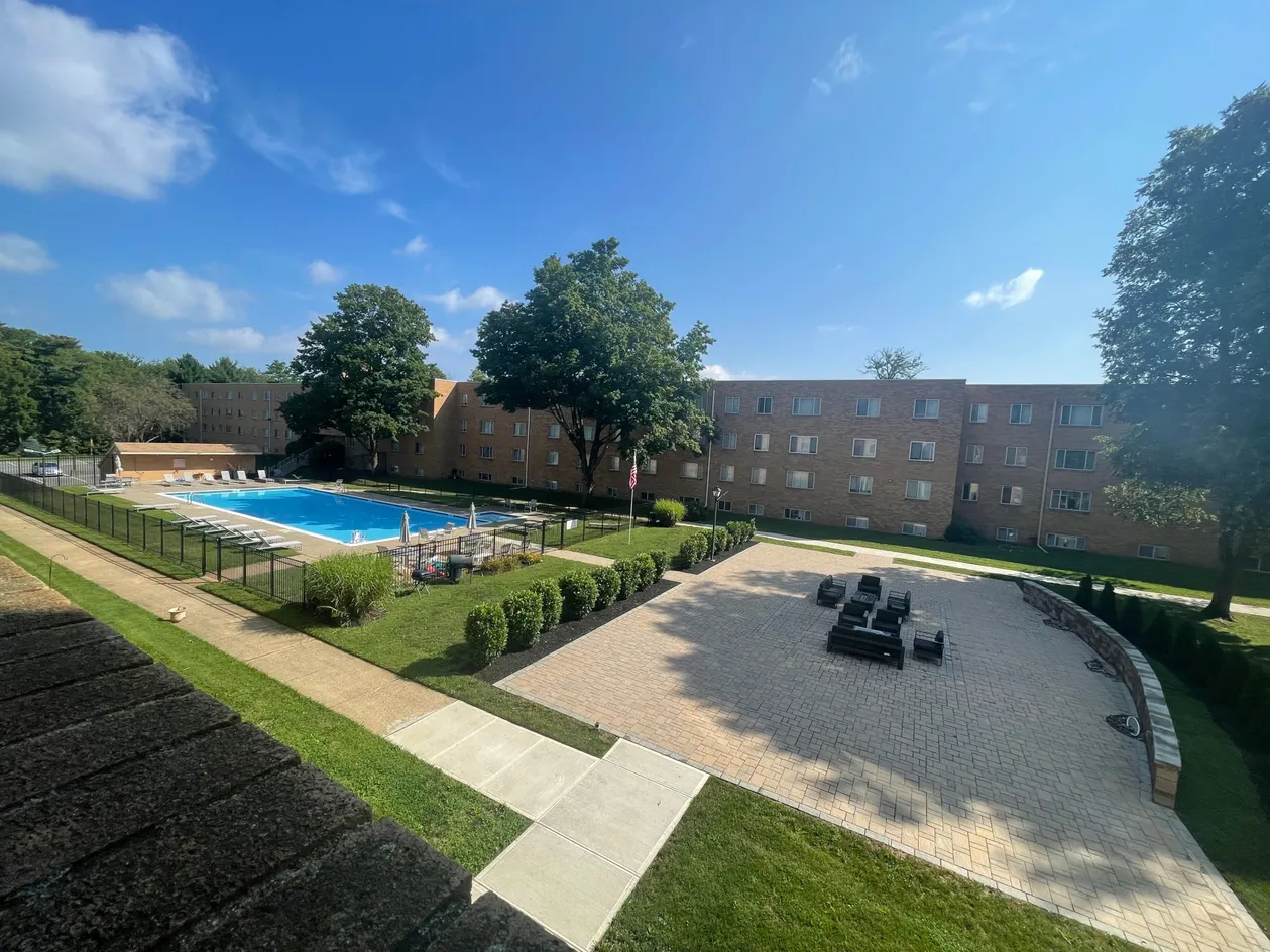 Patio & Pool Area