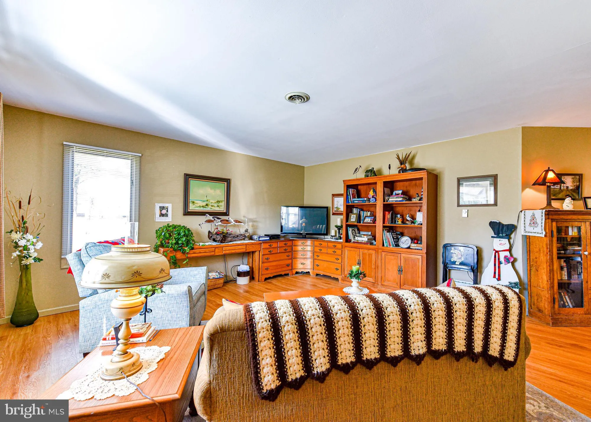Property Slideshow image 6 of 27 | 23 cedar ave, Manahawkin, NJ, 08050