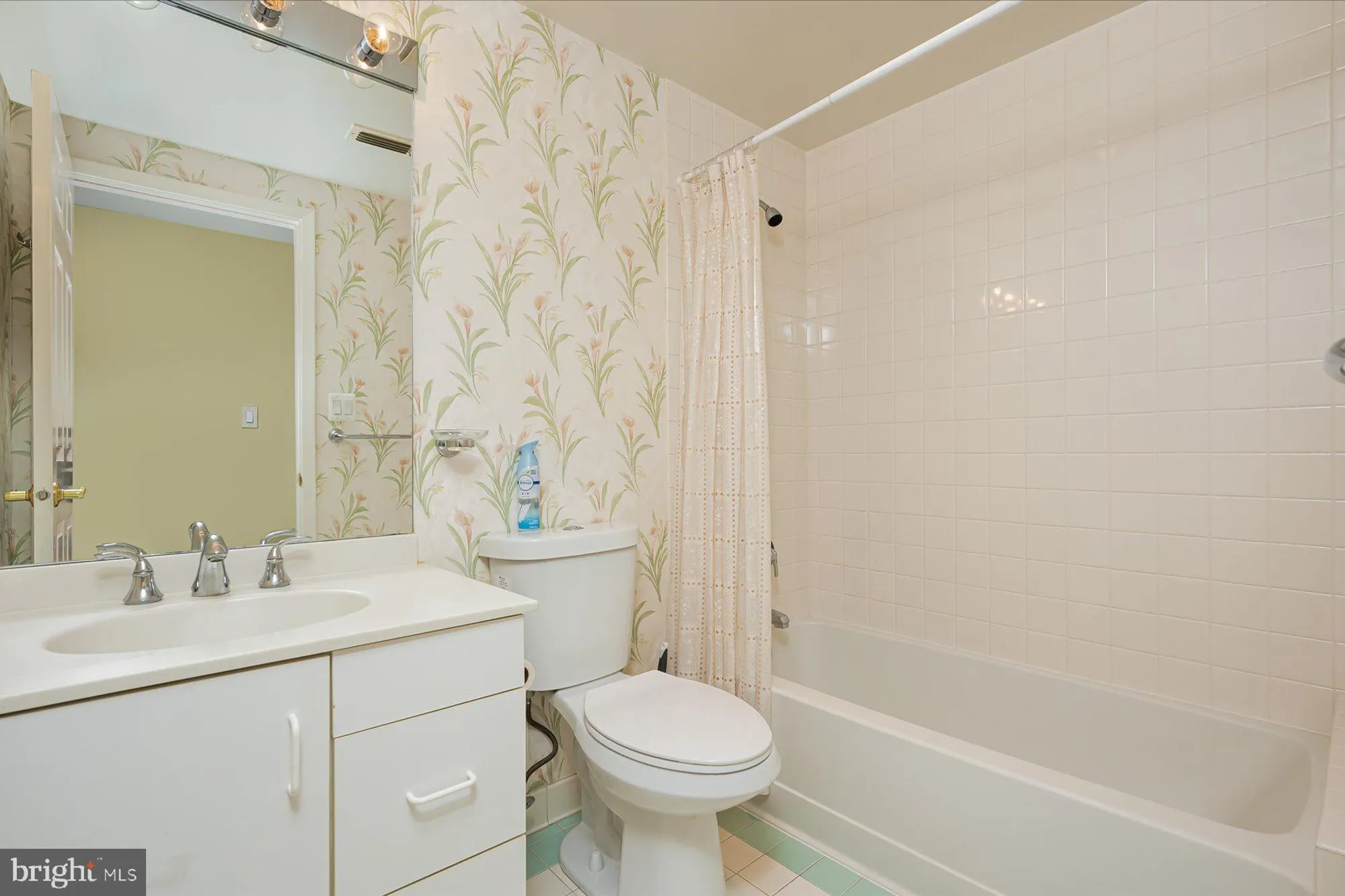 Property Slideshow image 14 of 29 | 930 astern way 405, Annapolis, MD, 21401
