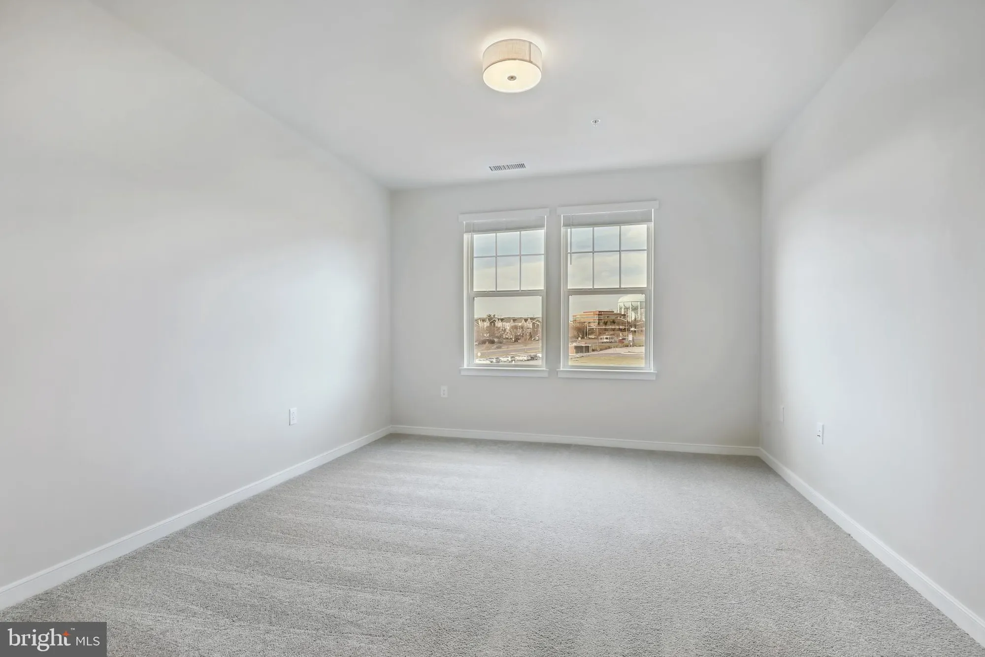 Property Slideshow image 14 of 24 | 750 mount airy ter ne unit 206, Leesburg, VA, 20176
