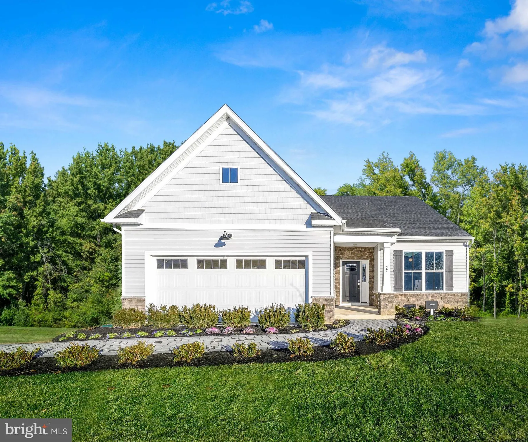 Property Slideshow image 1 of 37 | 15 saddleford rd, Smyrna, DE, 19977