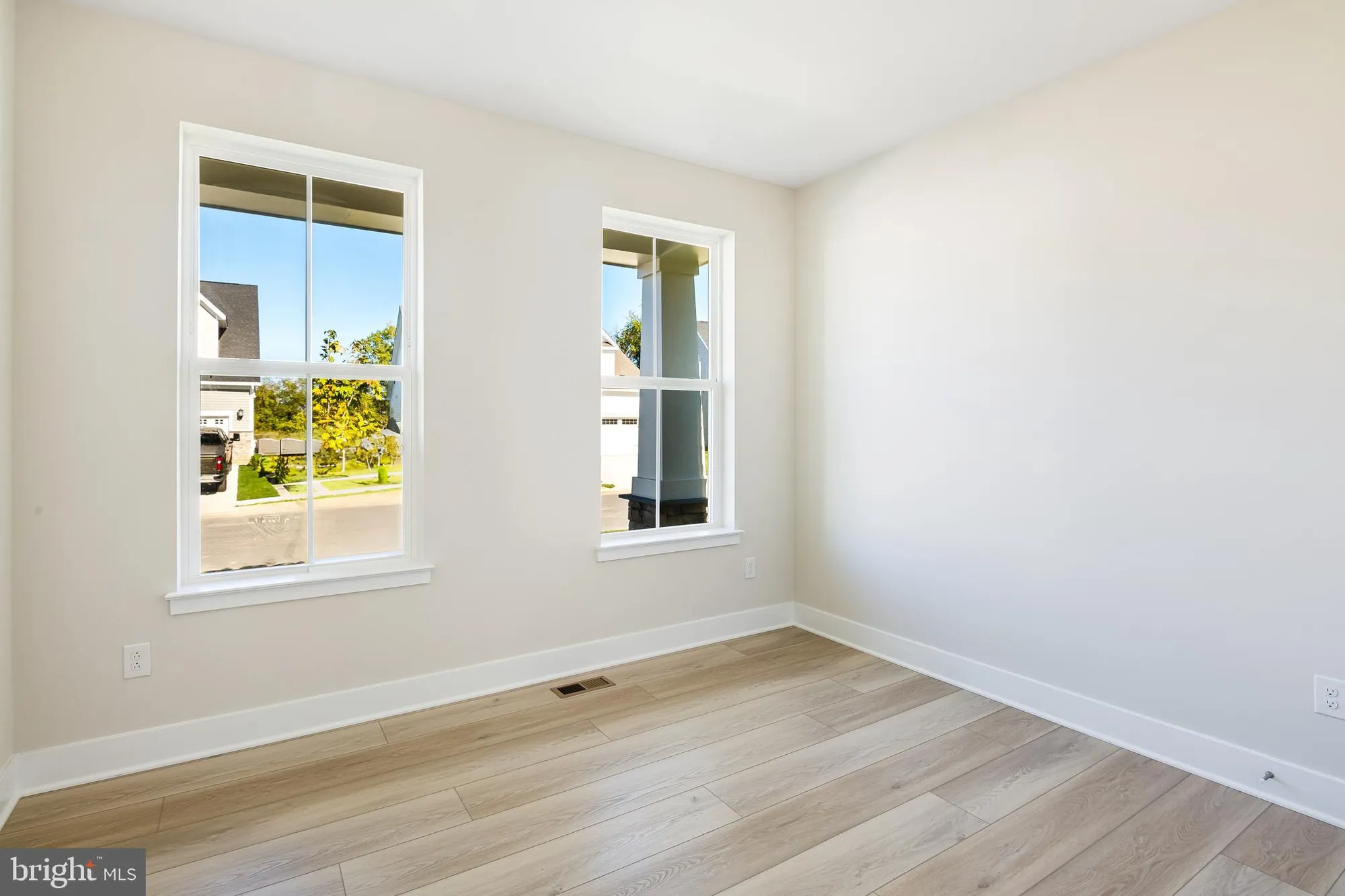 Property Slideshow image 3 of 39 | 201 mariners cir, Milton, DE, 19968