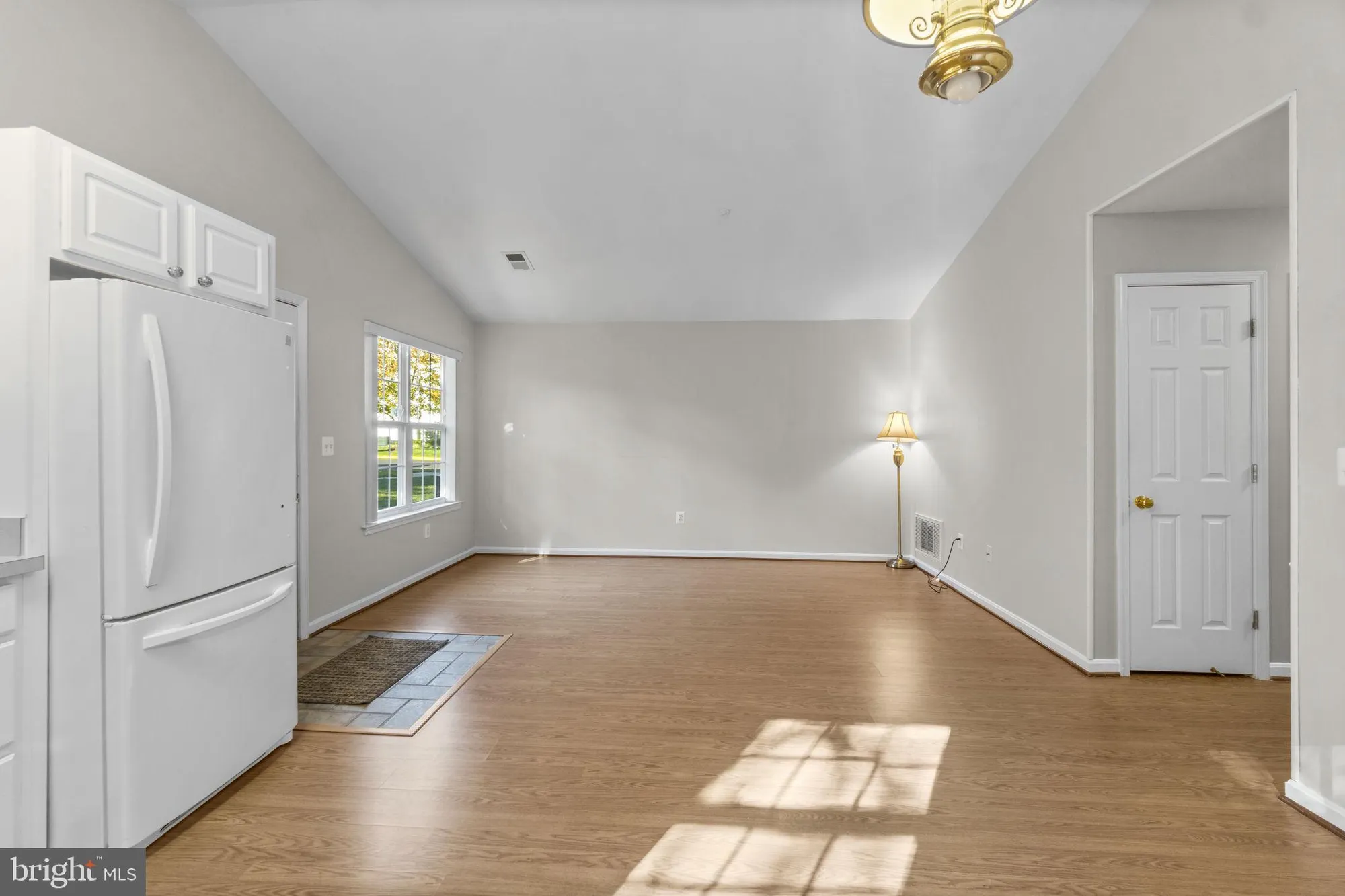 Property Slideshow image 11 of 32 | 2010 rudy serra dr c, Sykesville, MD, 21784