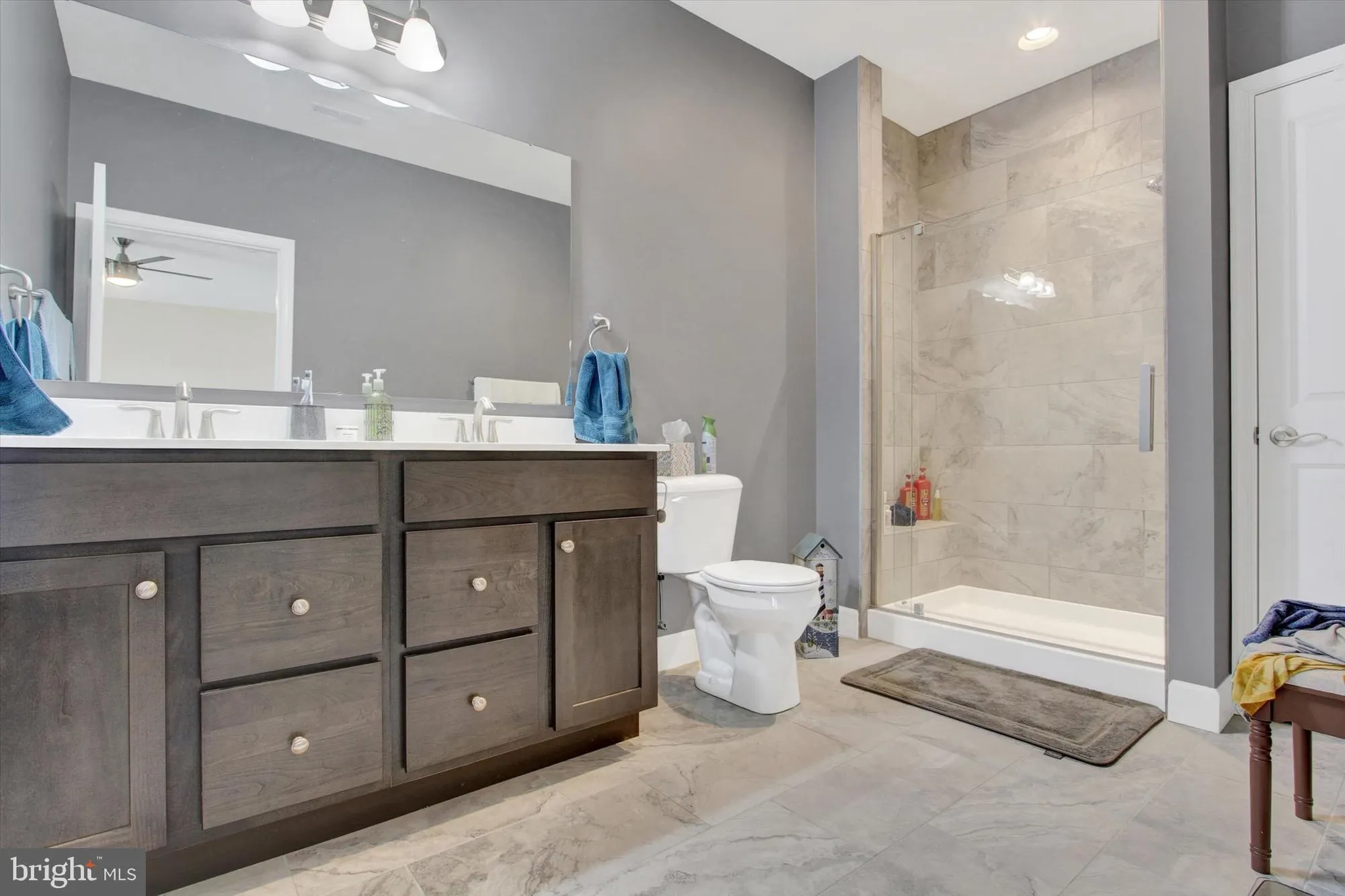 Property Slideshow image 19 of 25 | 412 hawthorn ln # 67, Hanover, PA, 17331