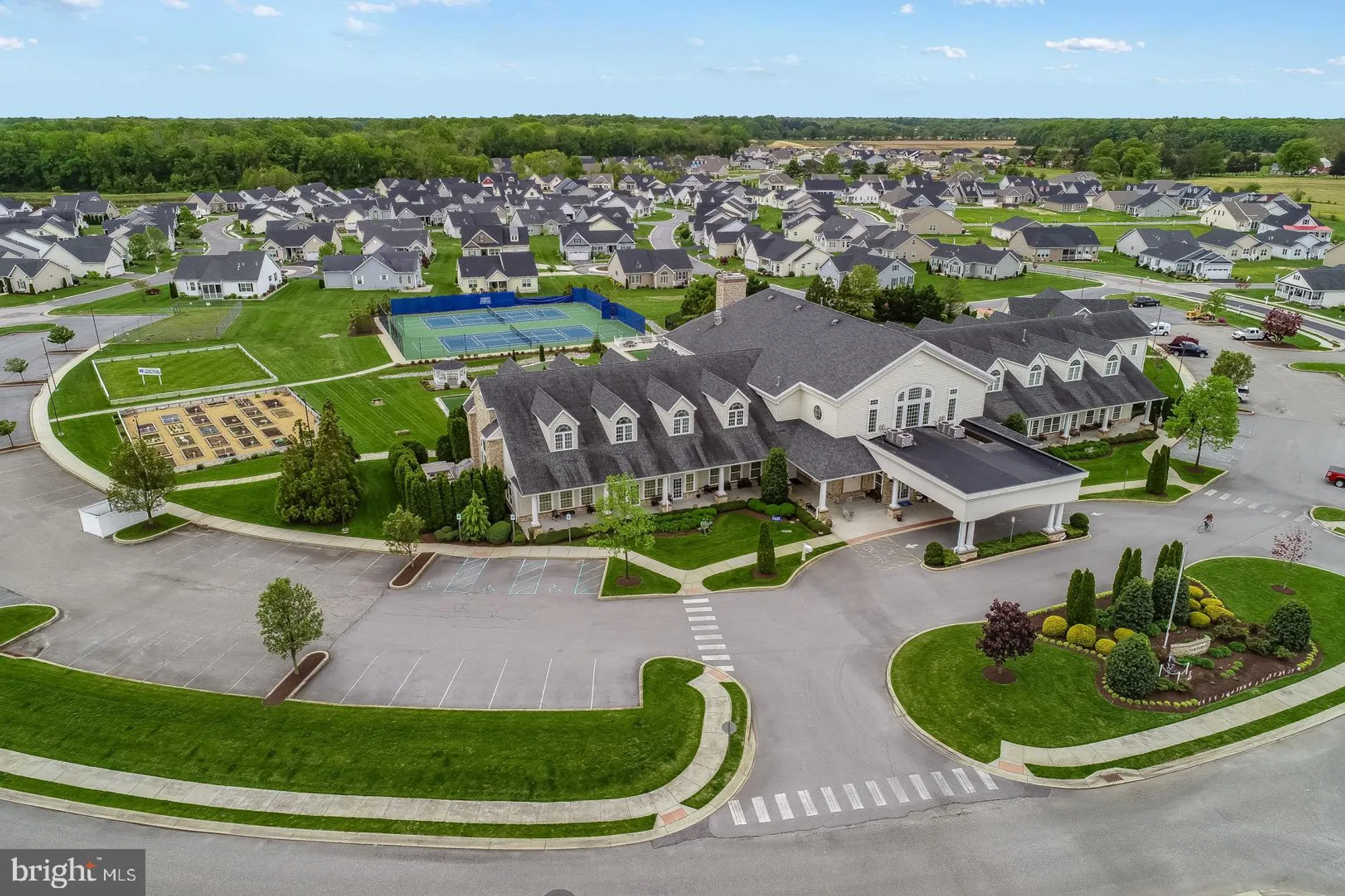 Property Slideshow image 4 of 28 | 122 casselberry ln, Dover, DE, 19904