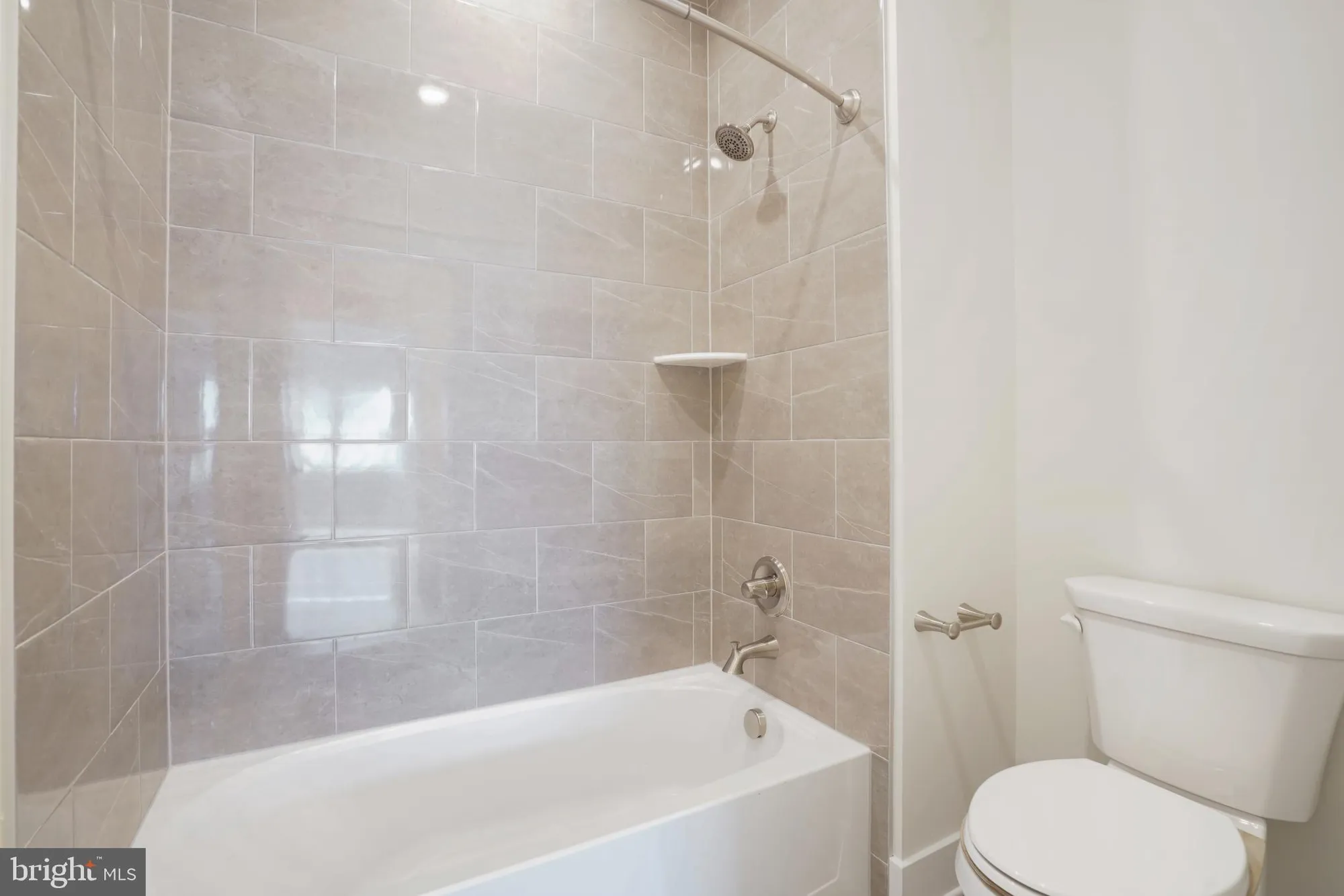 Property Slideshow image 24 of 35 | 506 mcnaney farm dr # 27, Warrington, PA, 18976
