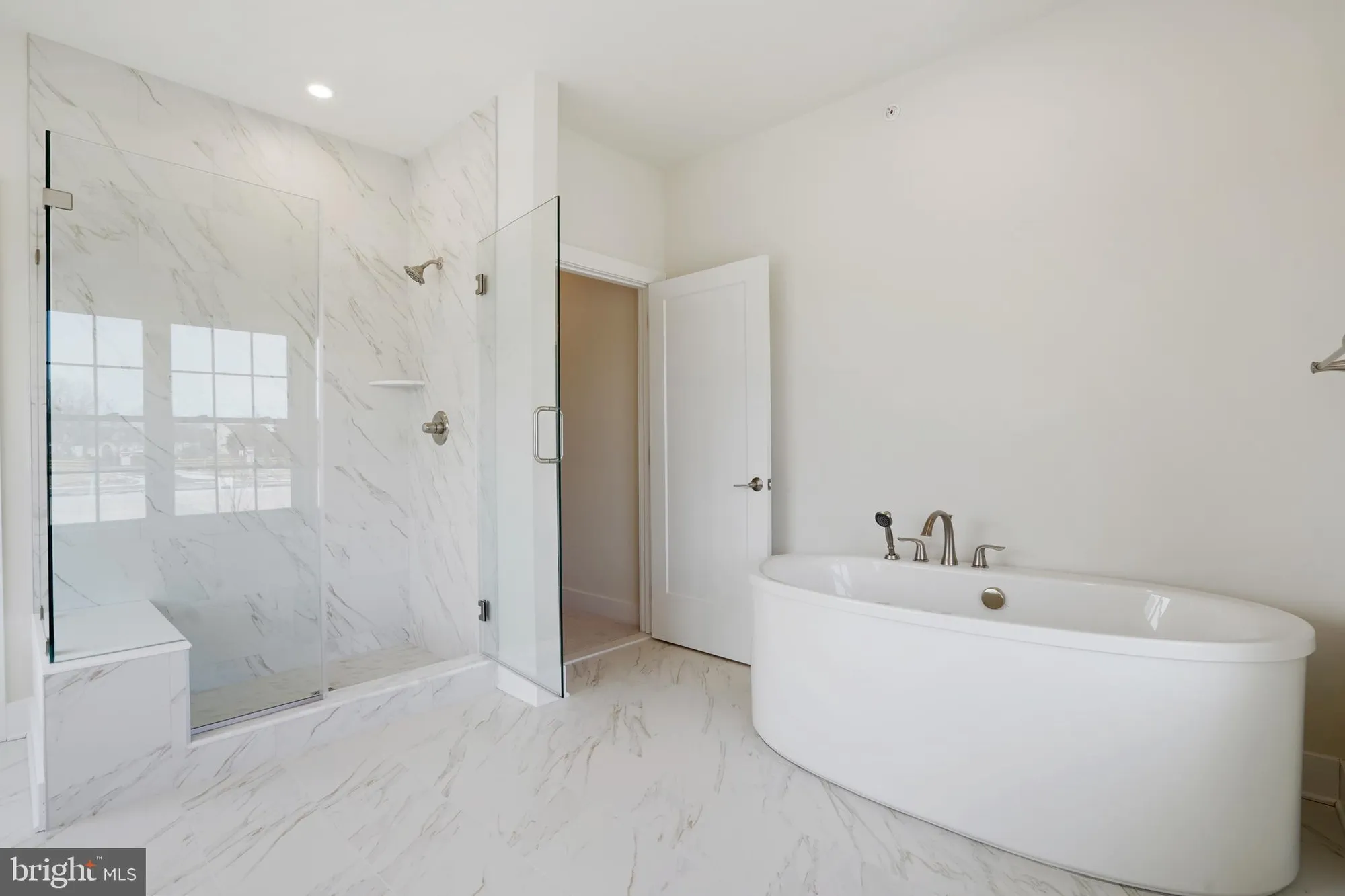 Property Slideshow image 32 of 35 | 506 mcnaney farm dr # 27, Warrington, PA, 18976