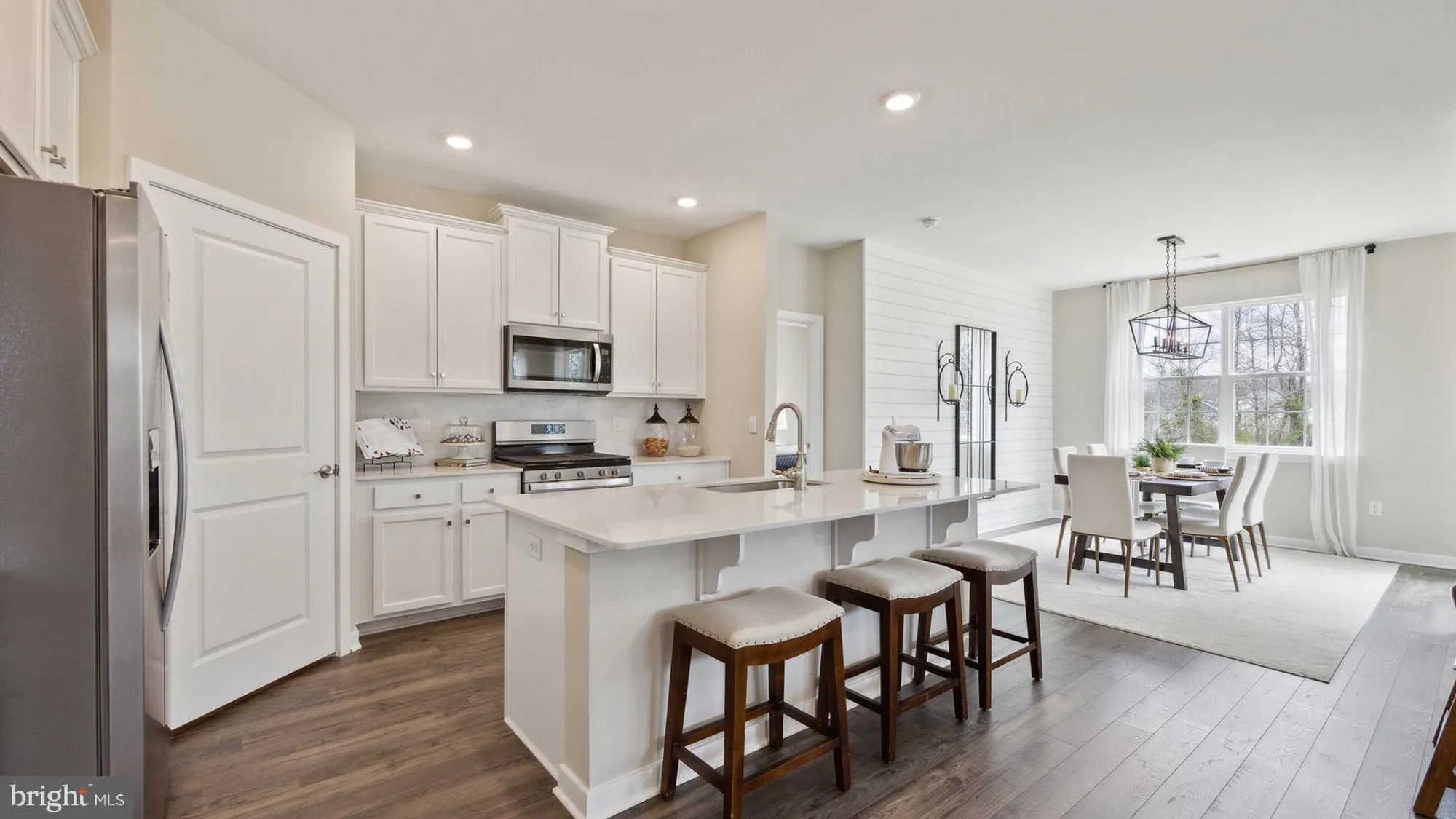 Property Slideshow image 17 of 56 | 123 hilton head ct, Egg Harbor Township, NJ, 08234