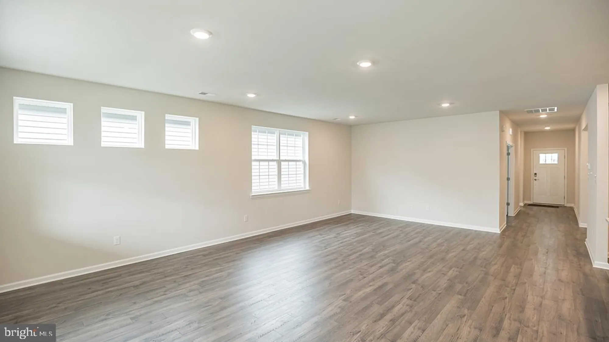 Property Slideshow image 22 of 52 | 127 hilton head ct, Egg Harbor Township, NJ, 08234