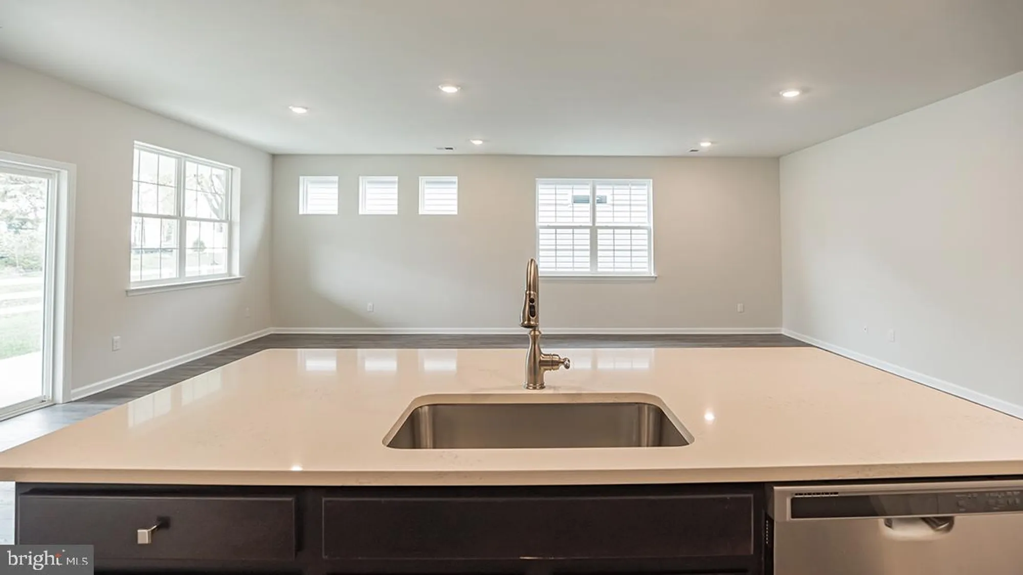 Property Slideshow image 27 of 52 | 127 hilton head ct, Egg Harbor Township, NJ, 08234