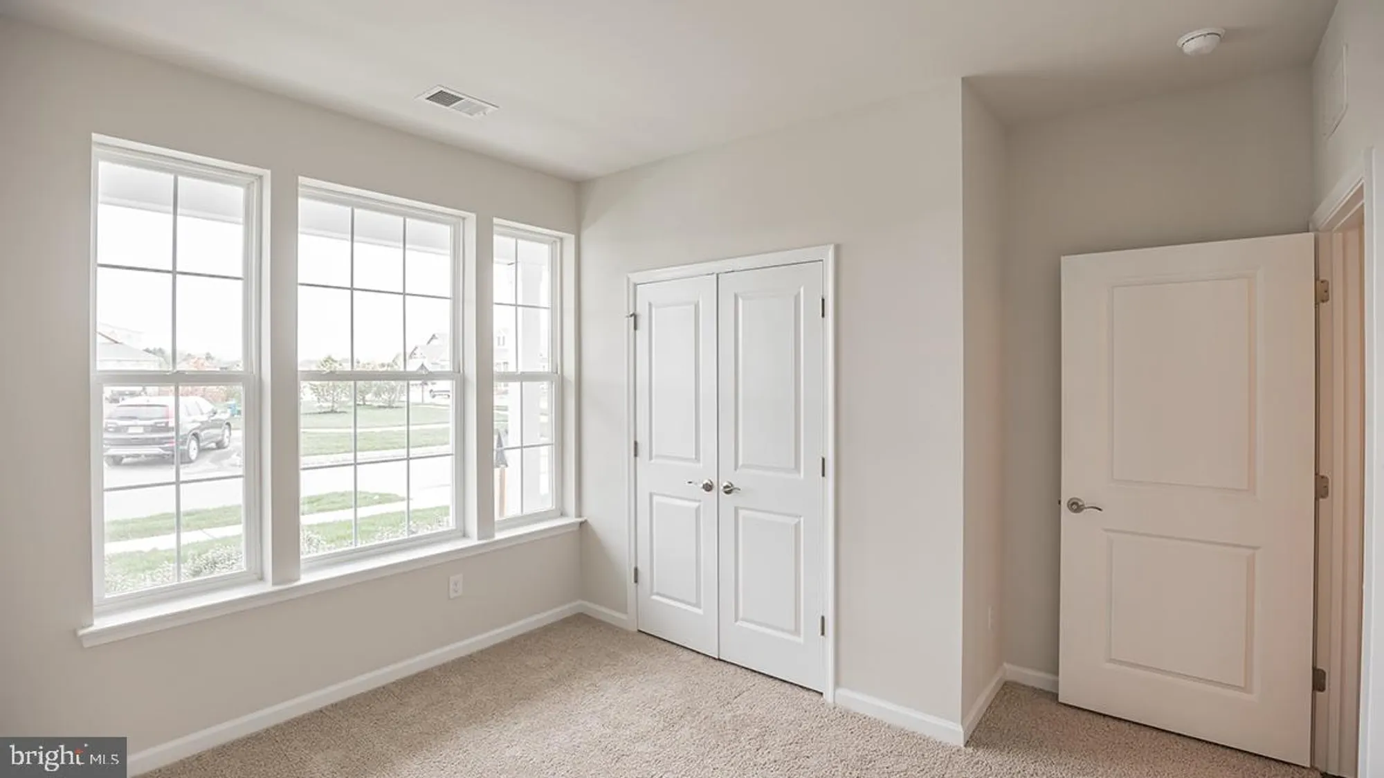 Property Slideshow image 38 of 52 | 127 hilton head ct, Egg Harbor Township, NJ, 08234