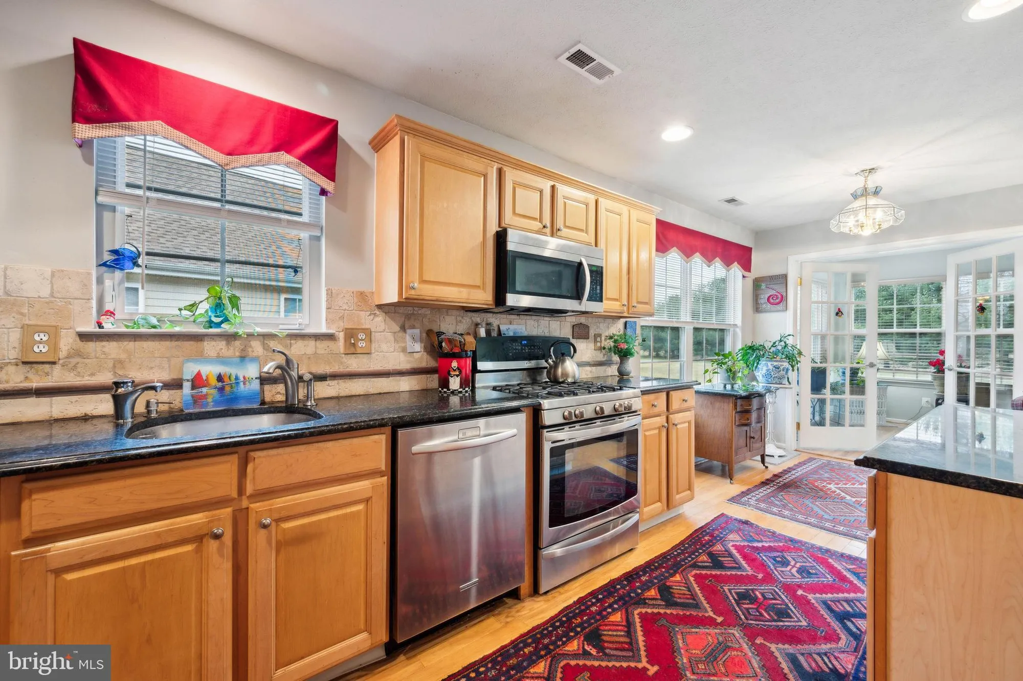 Property Slideshow image 10 of 37 | 136 sandpiper ln, West Deptford, NJ, 08086
