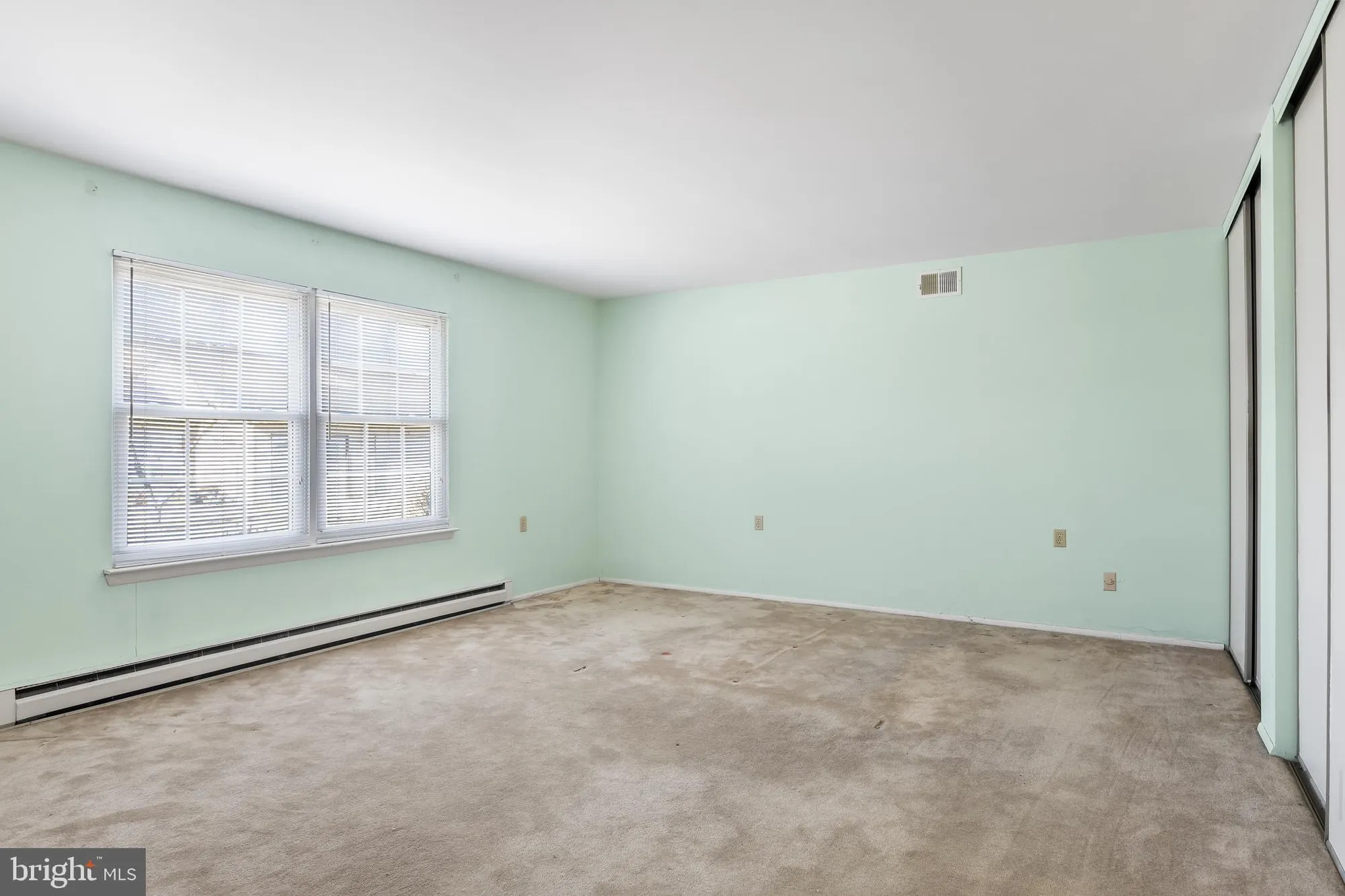 Property Slideshow image 21 of 29 | 914 liverpool cir a, Manchester Township, NJ, 08759