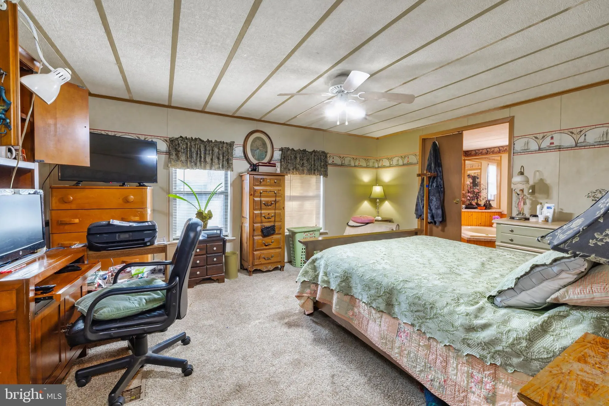 Property Slideshow image 10 of 20 | 16 holly ct, Mays Landing, NJ, 08330