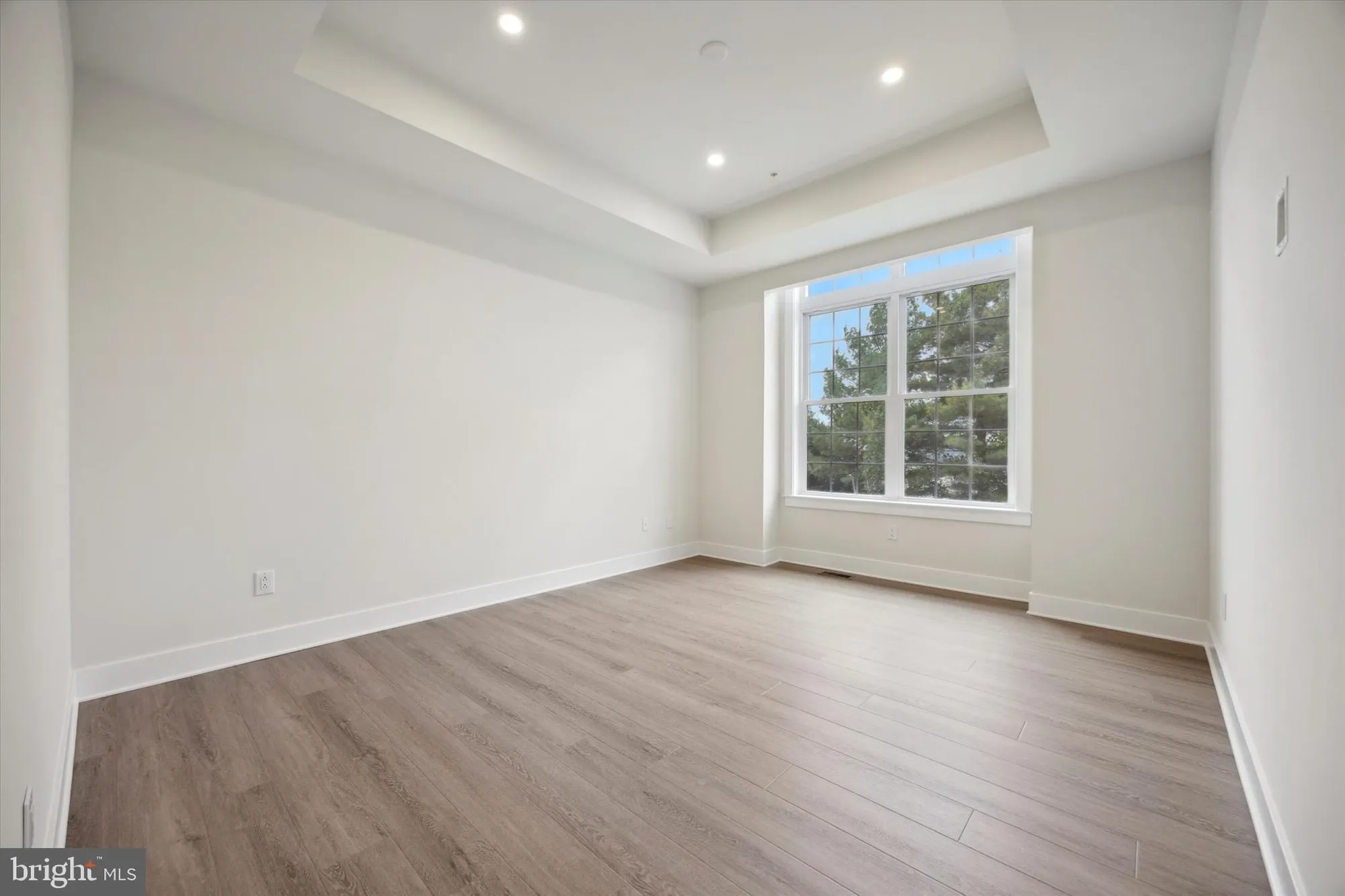 Property Slideshow image 14 of 32 | 528 fullerton farm ct 11, Warrington, PA, 18976