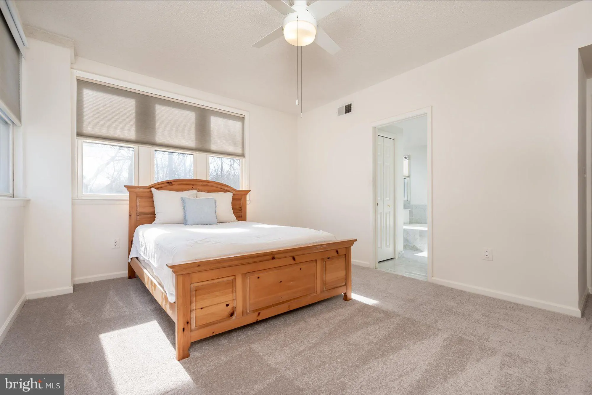 Property Slideshow image 8 of 29 | 930 astern way 405, Annapolis, MD, 21401