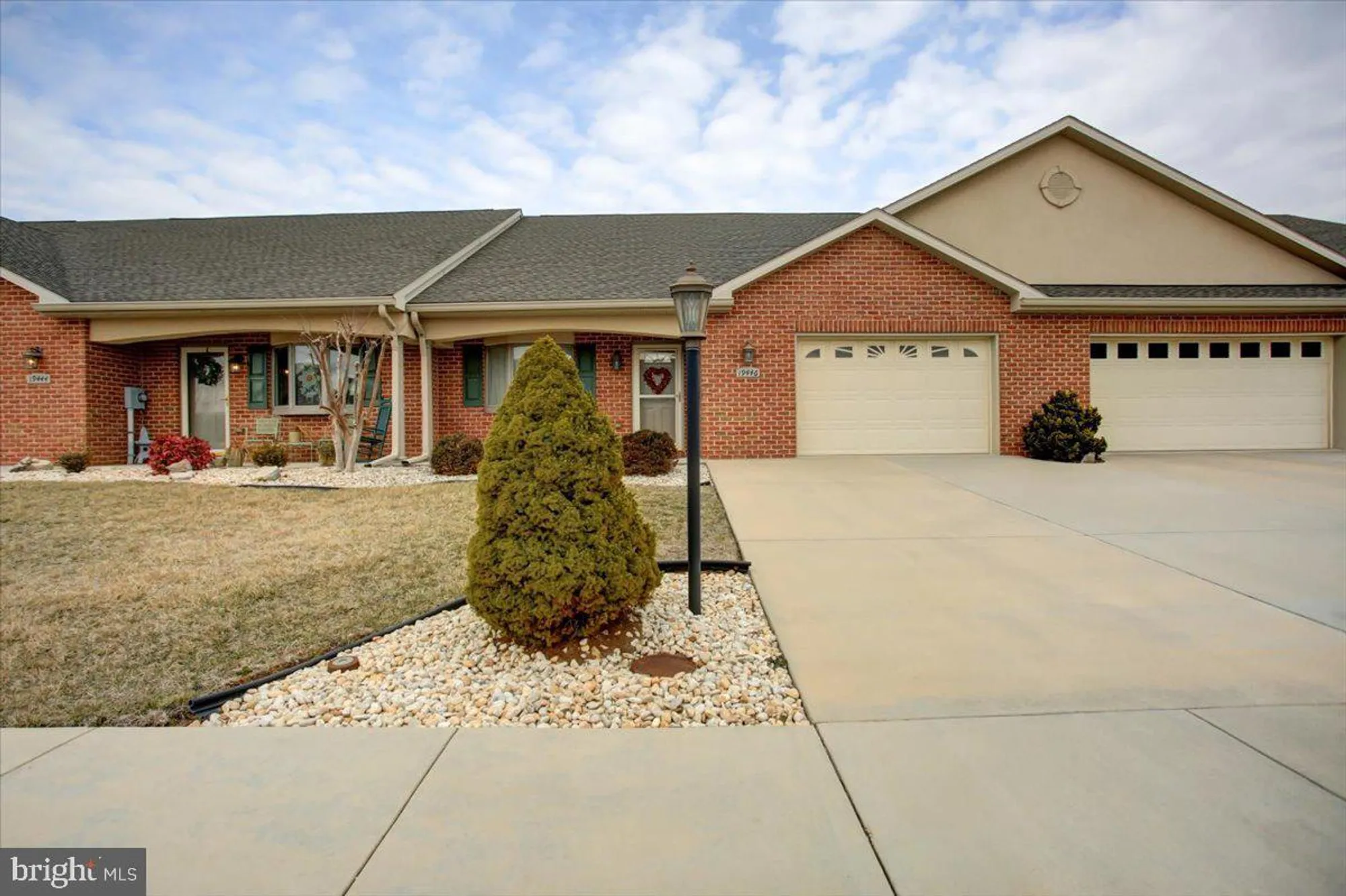 Property Slideshow image 2 of 36 | 19446 sapphire dr, Hagerstown, MD, 21742