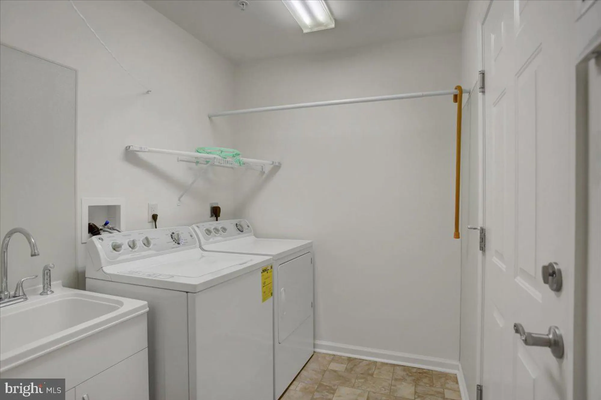 Property Slideshow image 10 of 36 | 19446 sapphire dr, Hagerstown, MD, 21742