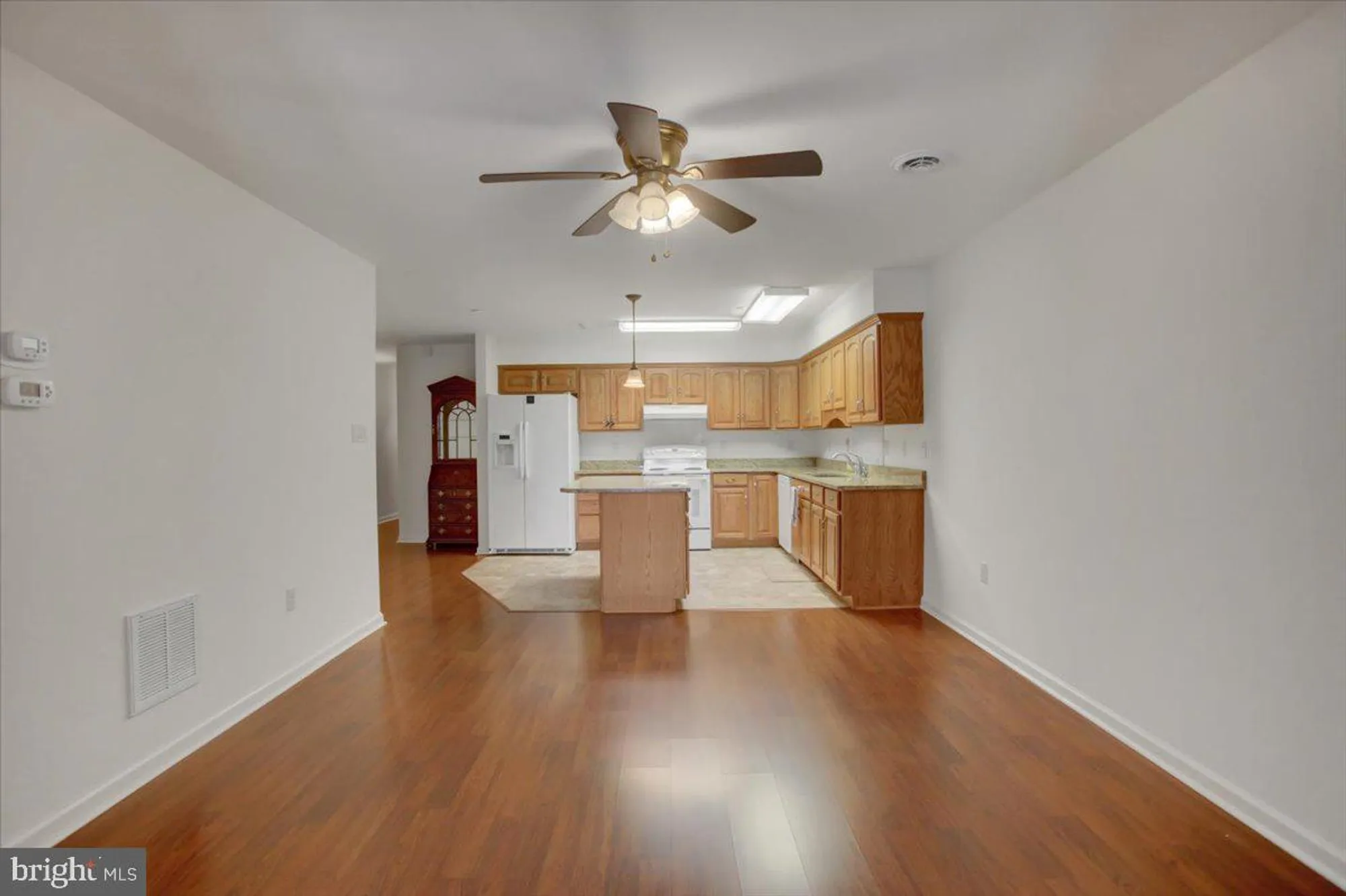 Property Slideshow image 20 of 36 | 19446 sapphire dr, Hagerstown, MD, 21742