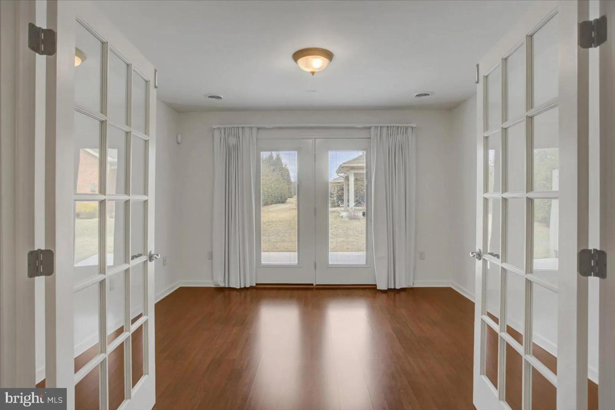 Property Slideshow image 21 of 36 | 19446 sapphire dr, Hagerstown, MD, 21742