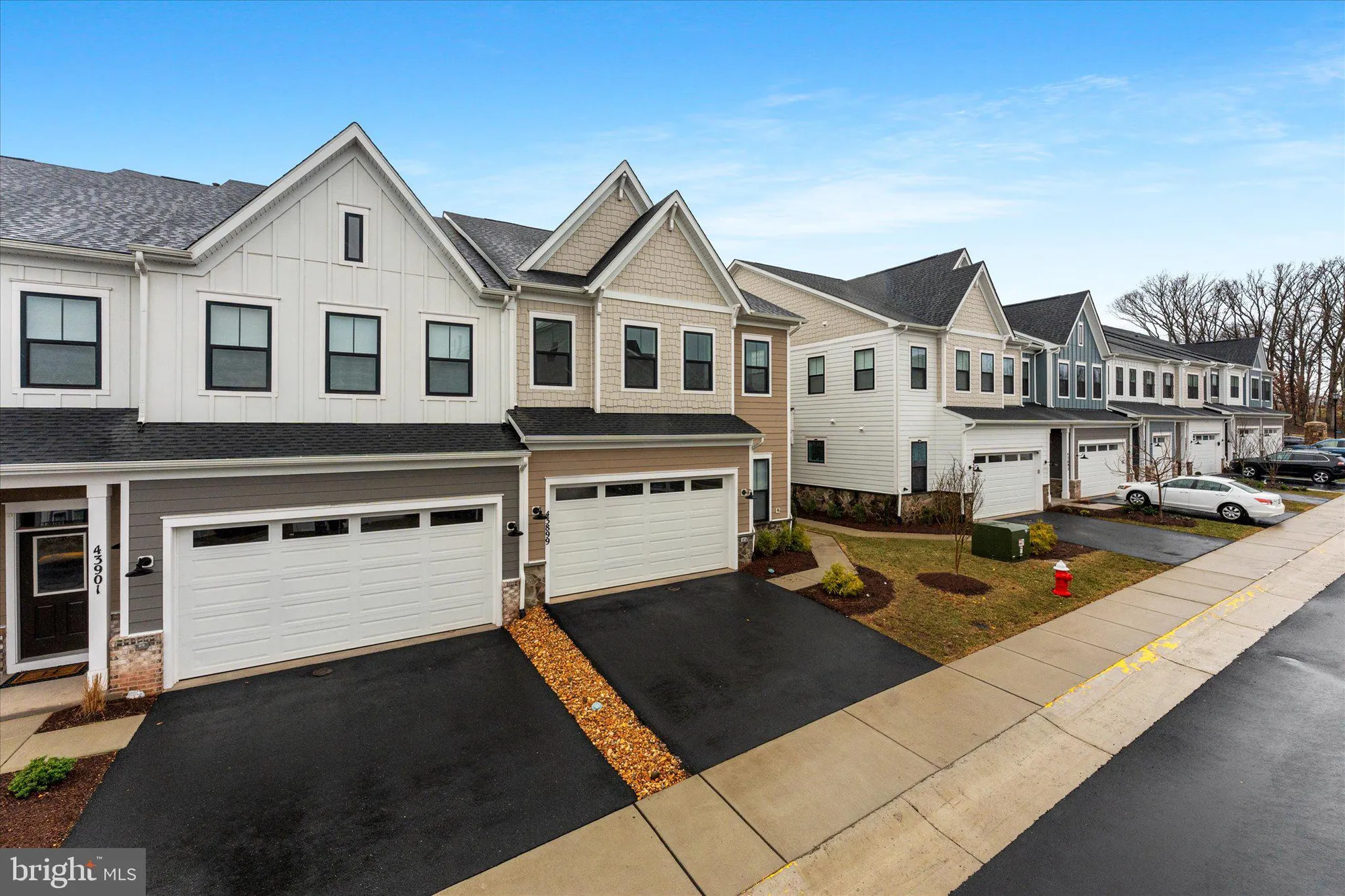 Property Slideshow image 3 of 45 | 43899 siren song ter, Leesburg, VA, 20176