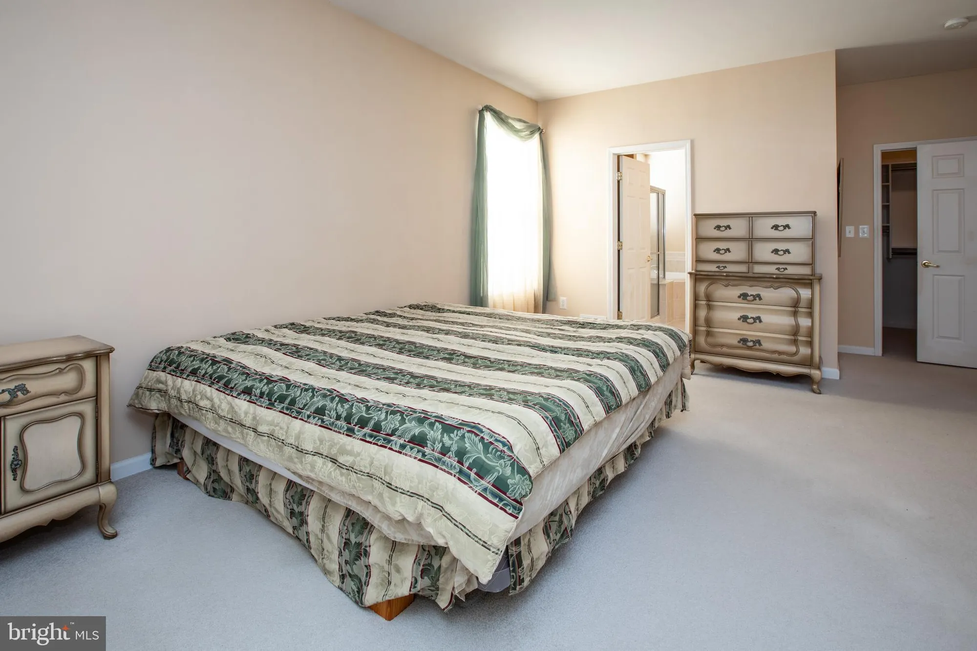 Property Slideshow image 21 of 32 | 83 huntington dr, Jackson, NJ, 08527