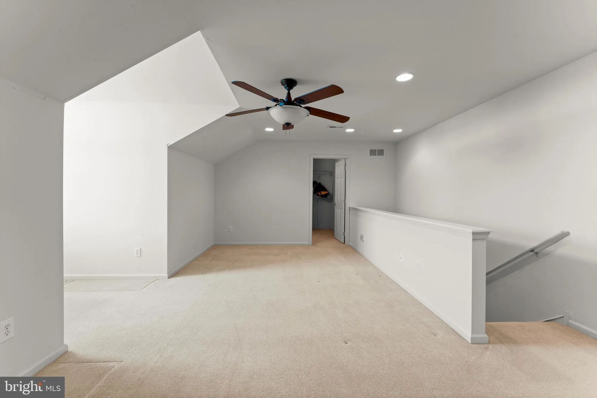 Property Slideshow image 28 of 39 | 210 shady brook dr 281, Langhorne, PA, 19047