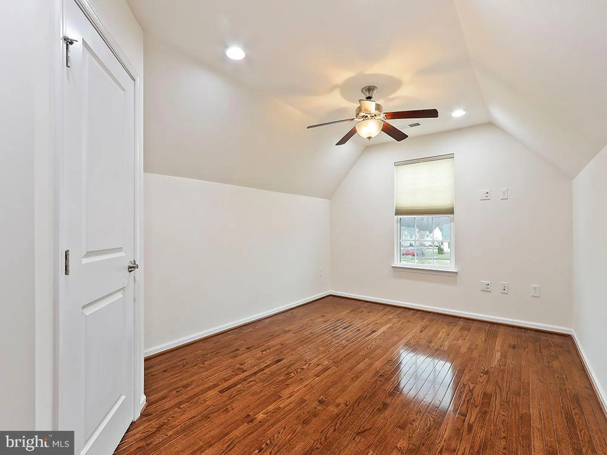 Property Slideshow image 29 of 42 | 1123 arbour ln, Quakertown, PA, 18951