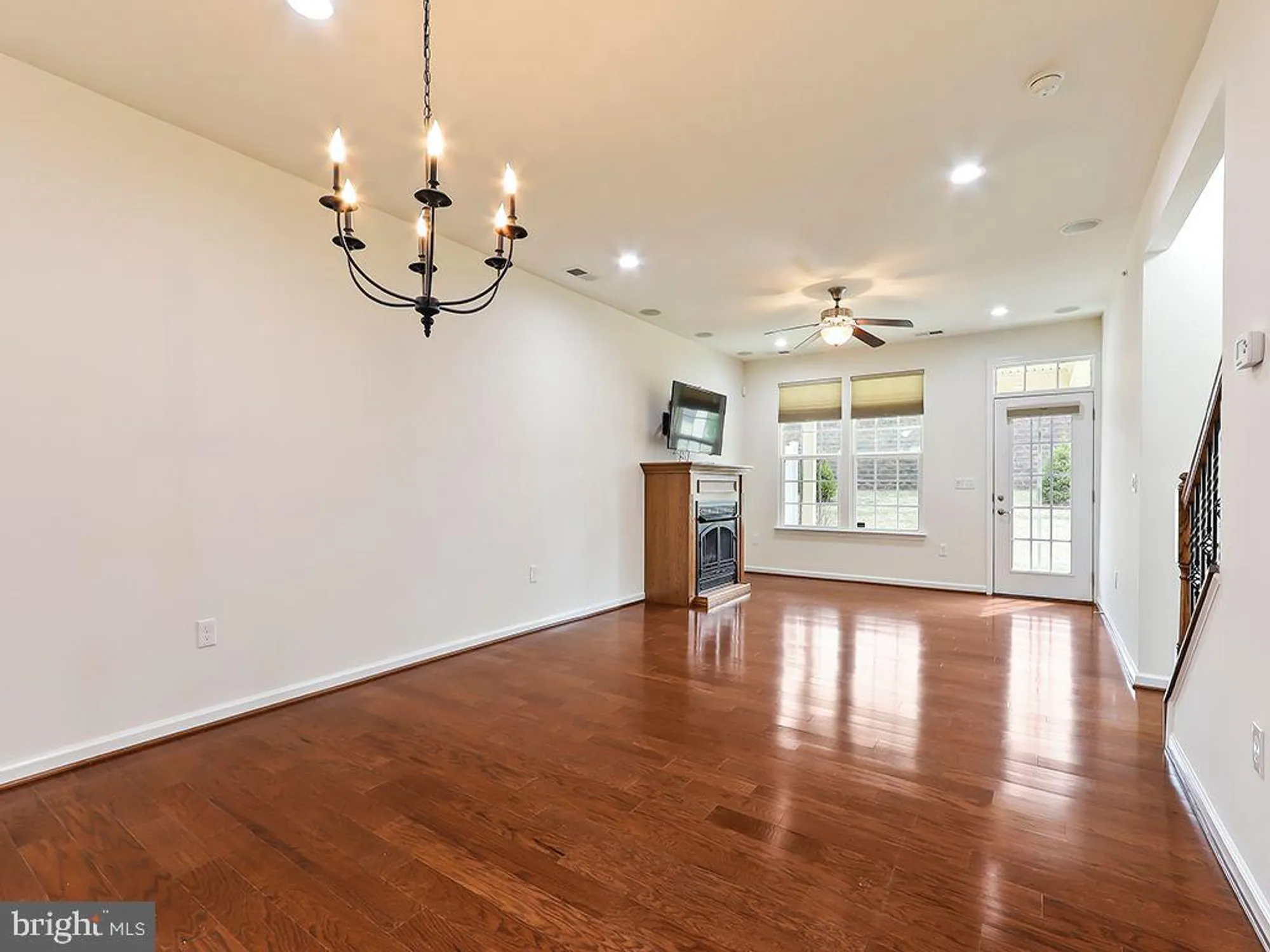 Property Slideshow image 15 of 42 | 1123 arbour ln, Quakertown, PA, 18951