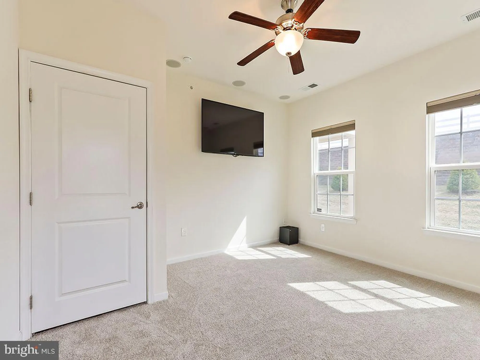 Property Slideshow image 21 of 42 | 1123 arbour ln, Quakertown, PA, 18951