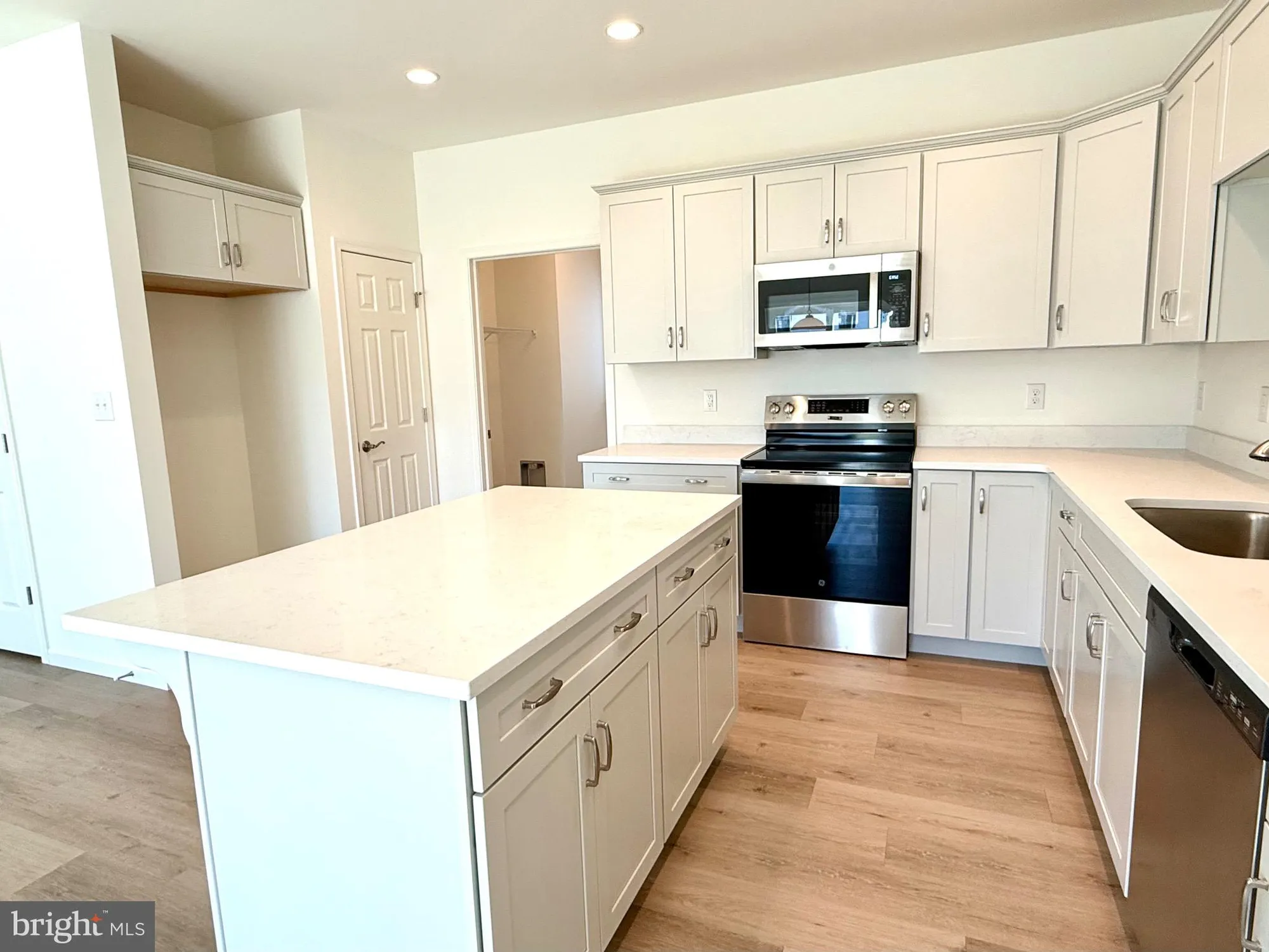 Property Slideshow image 7 of 41 | 261 buckingham st qd 122 (greenwich), Oxford, PA, 19363