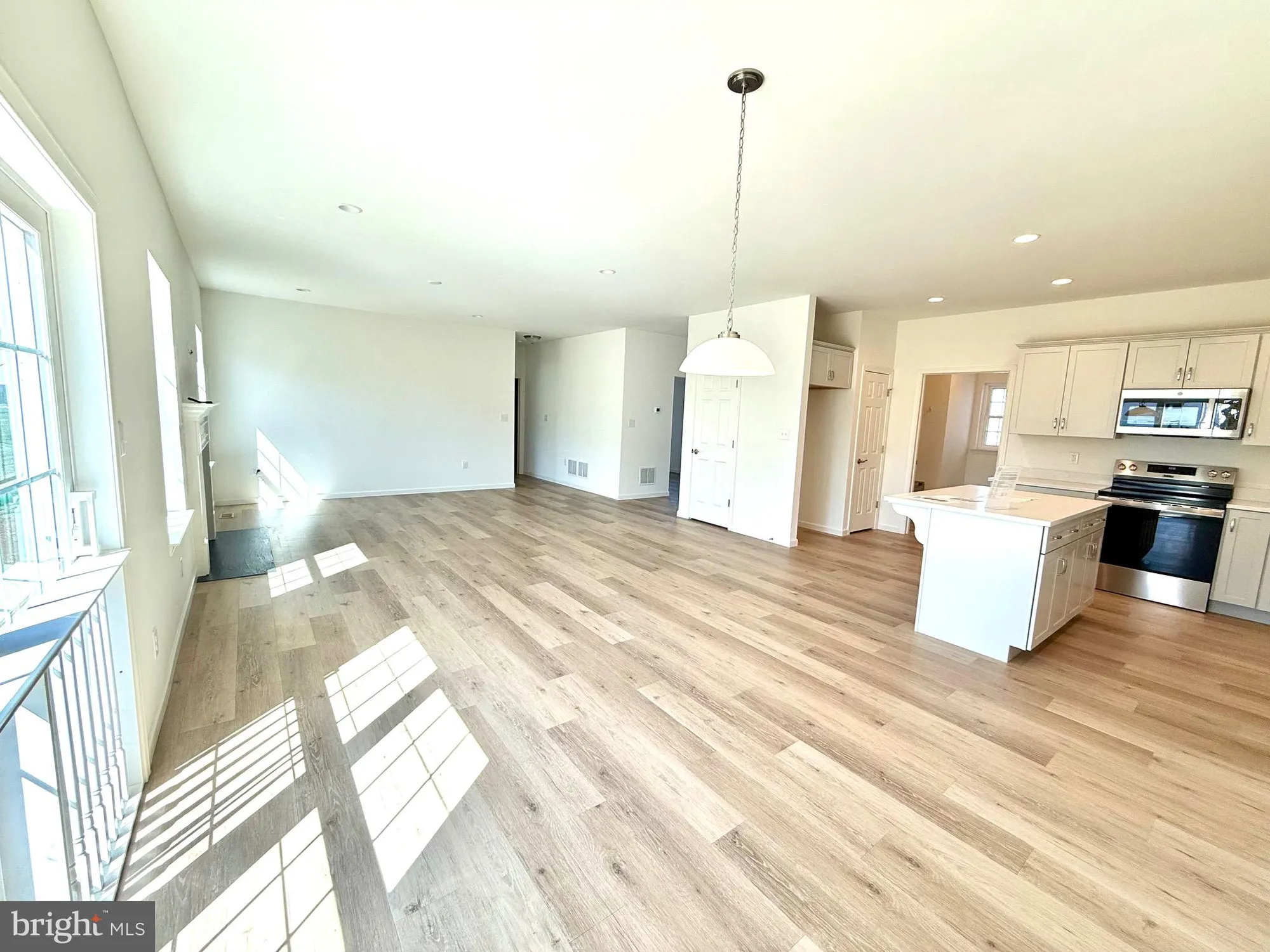 Property Slideshow image 9 of 41 | 261 buckingham st qd 122 (greenwich), Oxford, PA, 19363