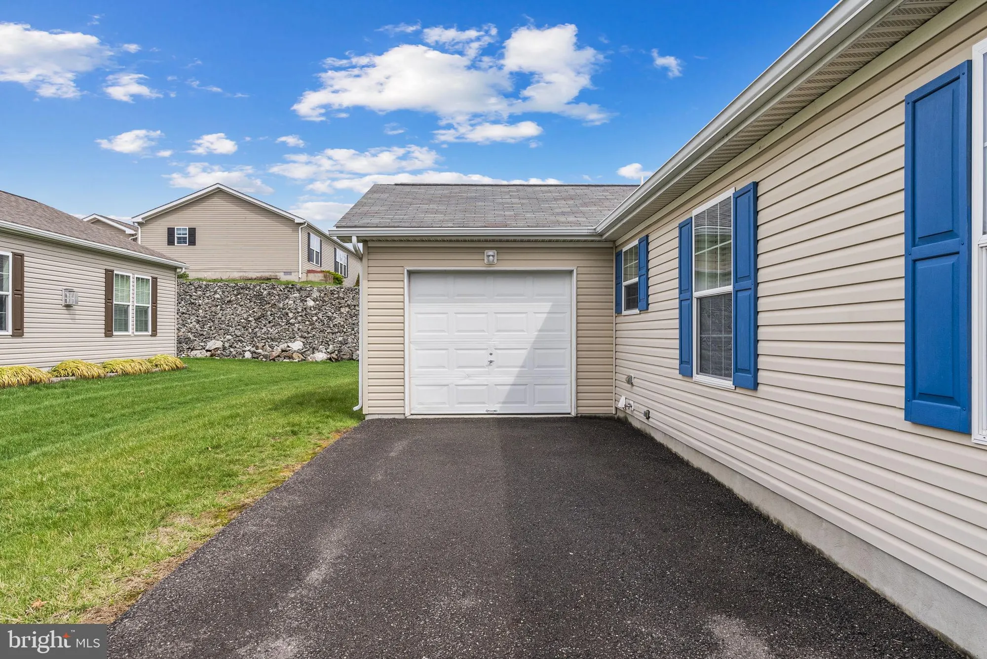 Property Slideshow image 4 of 42 | 86 westin rd, Douglassville, PA, 19518