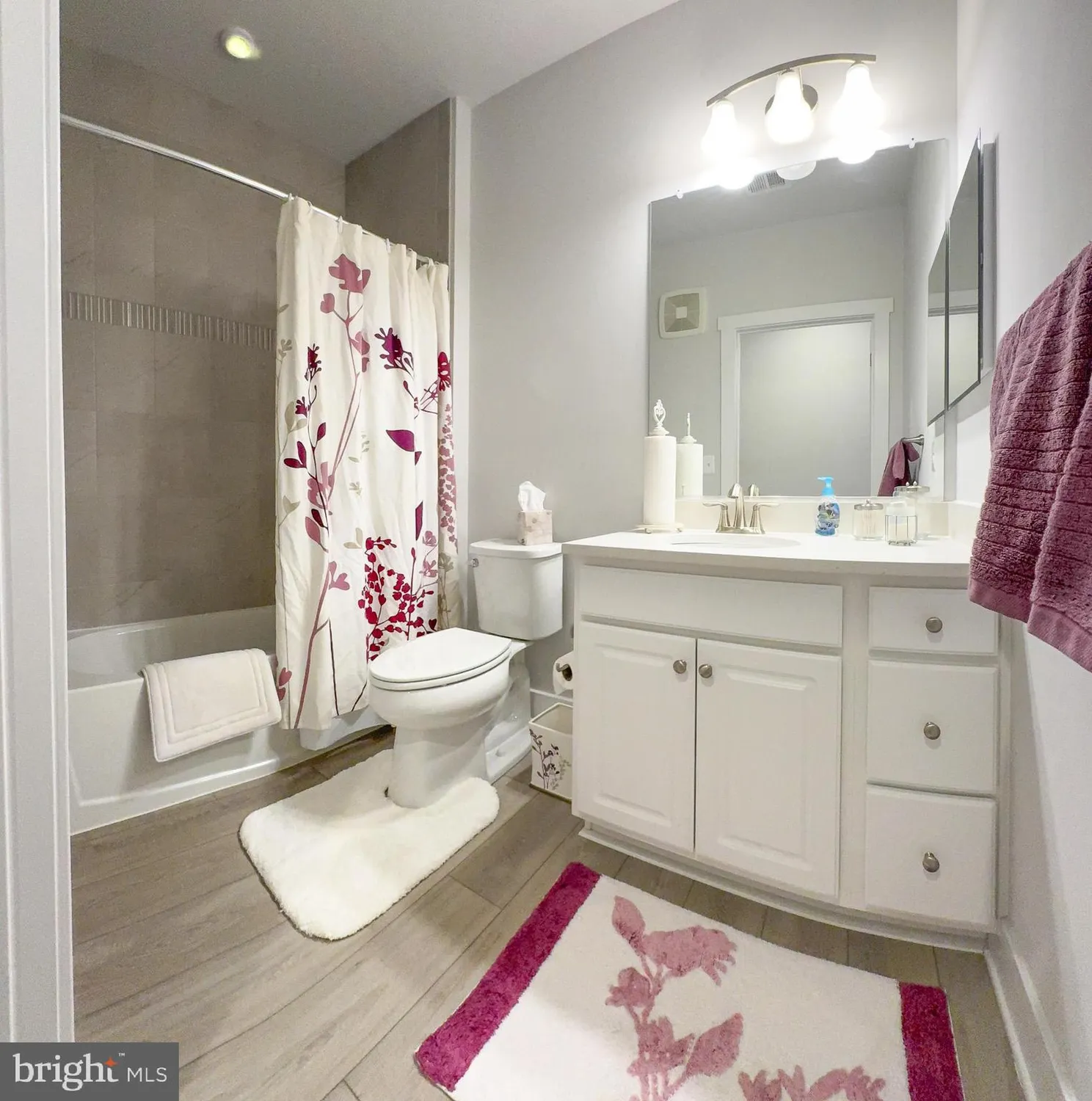 Property Slideshow image 17 of 28 | 1000 herons nest way unit 32, Chester, MD, 21619