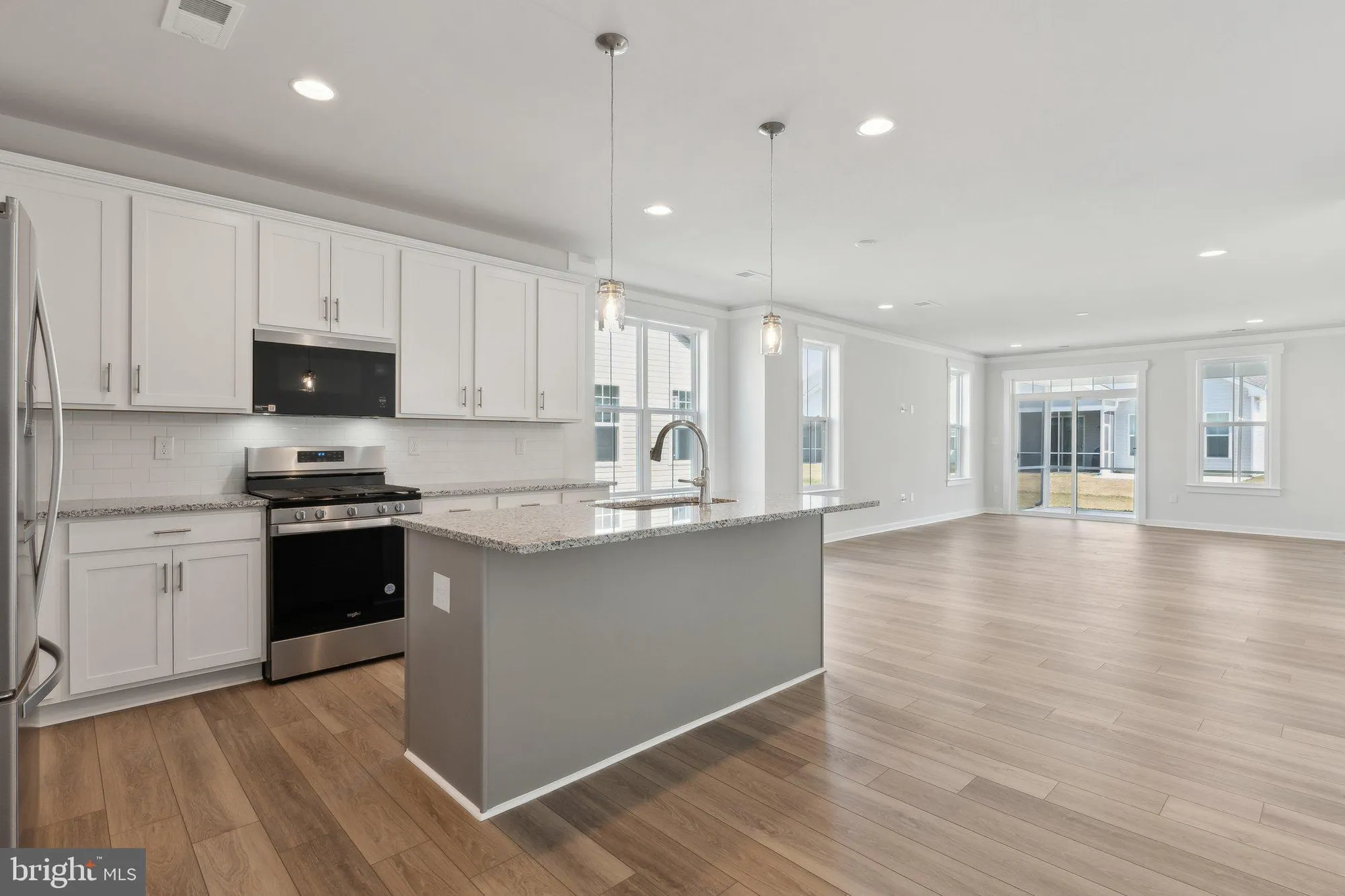 Property Slideshow image 4 of 35 | 318 heritage shores cir, Bridgeville, DE, 19933