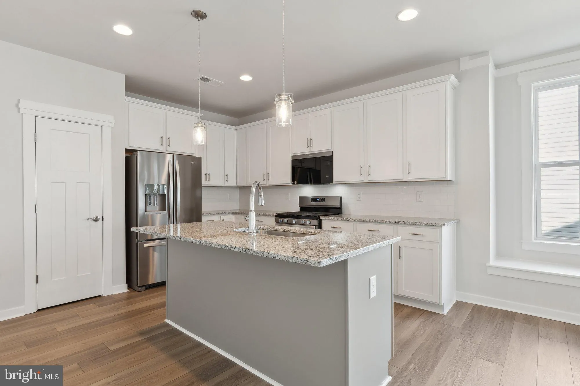 Property Slideshow image 5 of 35 | 318 heritage shores cir, Bridgeville, DE, 19933