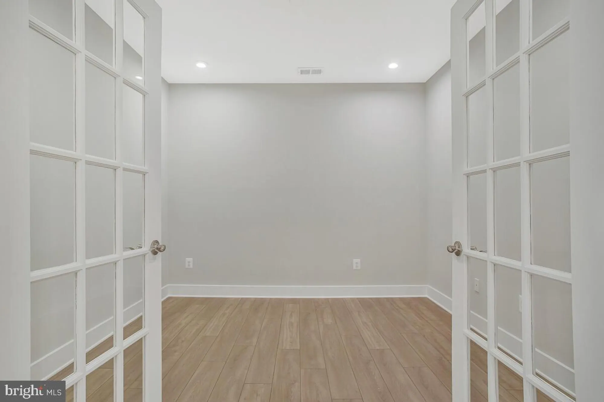 Property Slideshow image 7 of 71 | 170 harrier way 11, Chester, MD, 21619