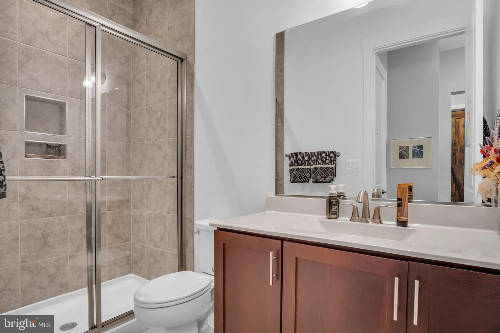 Property Slideshow image 26 of 78 | 215 rustic wood dr, Gettysburg, PA, 17325