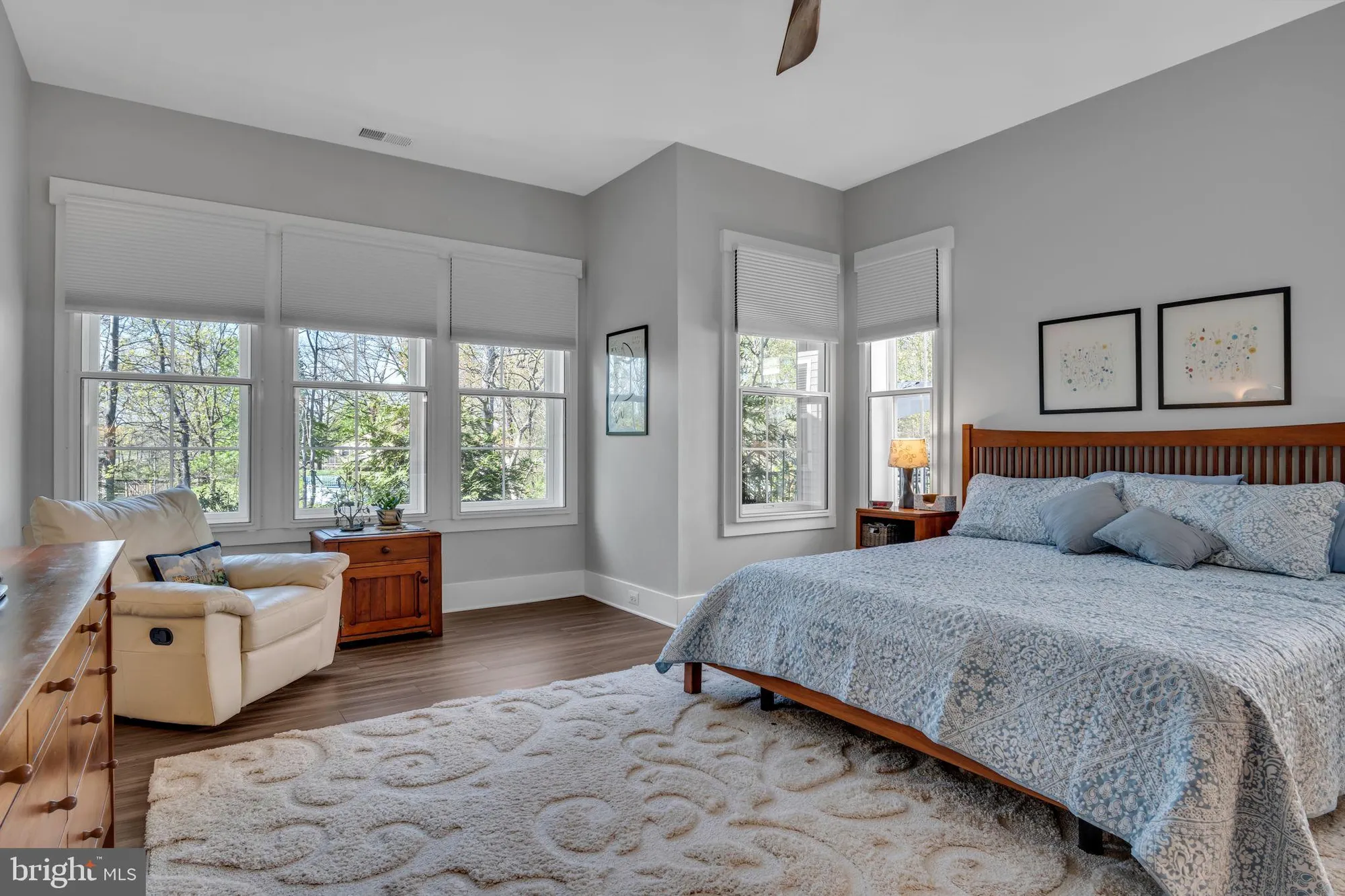 Property Slideshow image 3 of 78 | 215 rustic wood dr, Gettysburg, PA, 17325