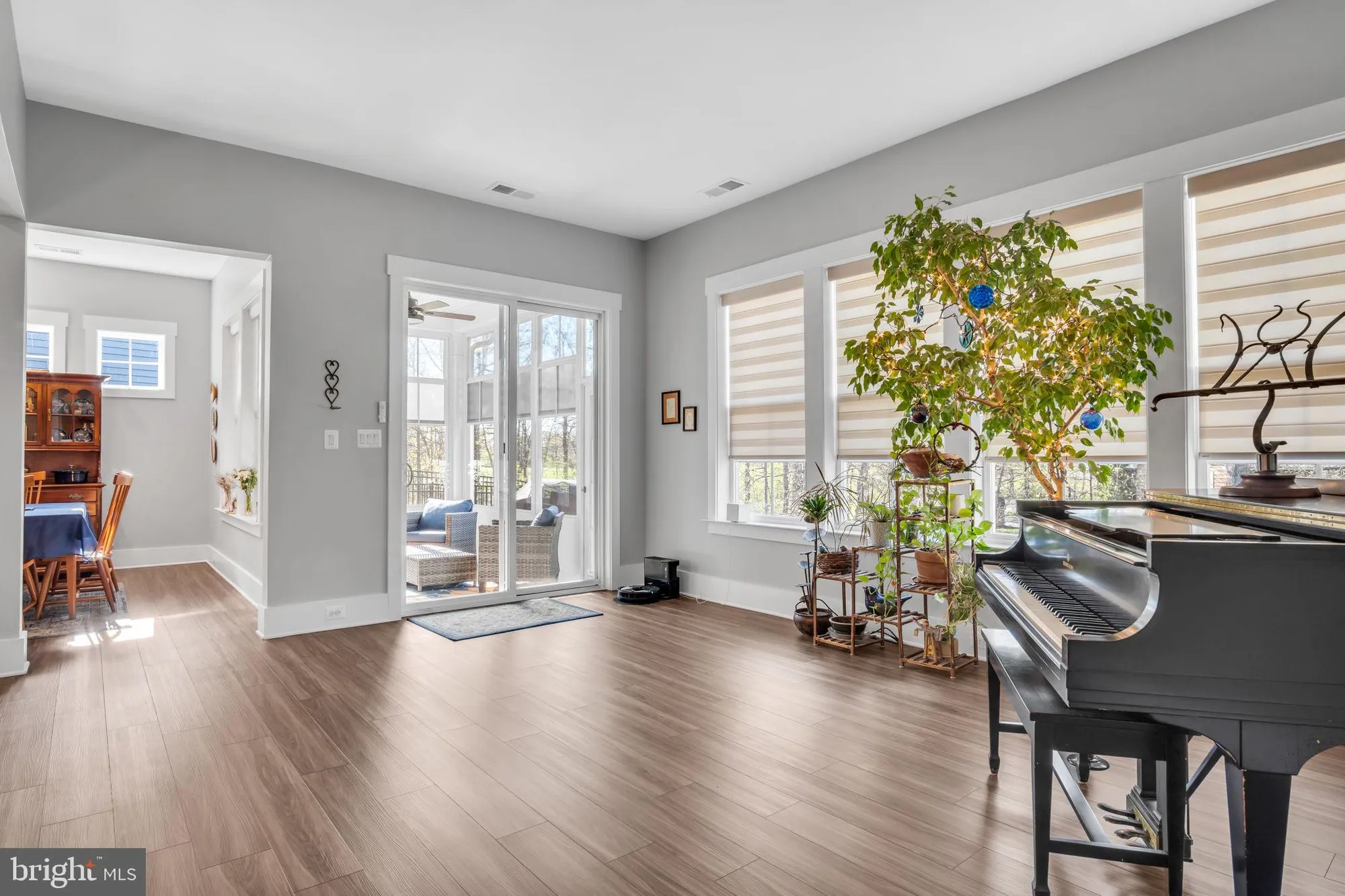 Property Slideshow image 13 of 78 | 215 rustic wood dr, Gettysburg, PA, 17325