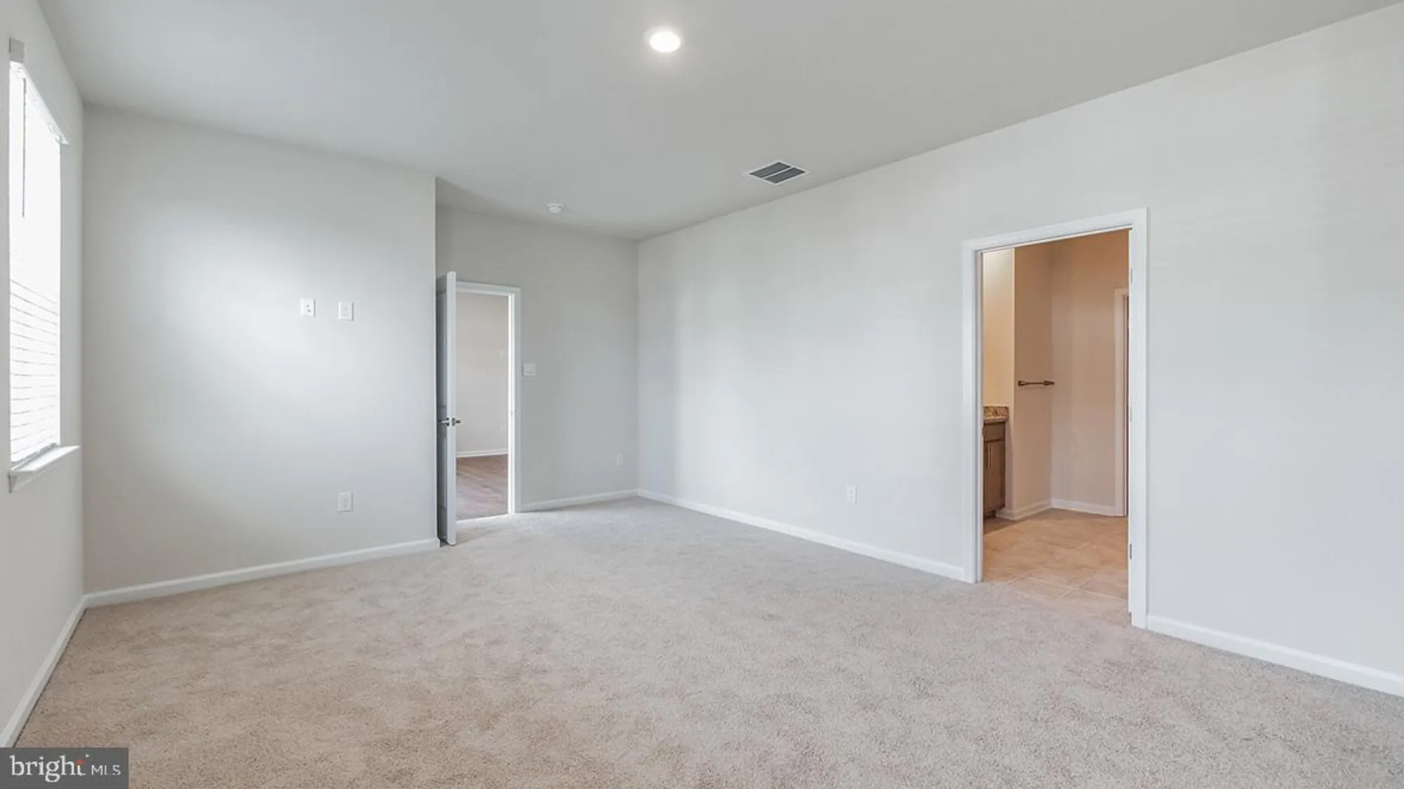 Property Slideshow image 8 of 14 | 122 elderberry way, Gettysburg, PA, 17325