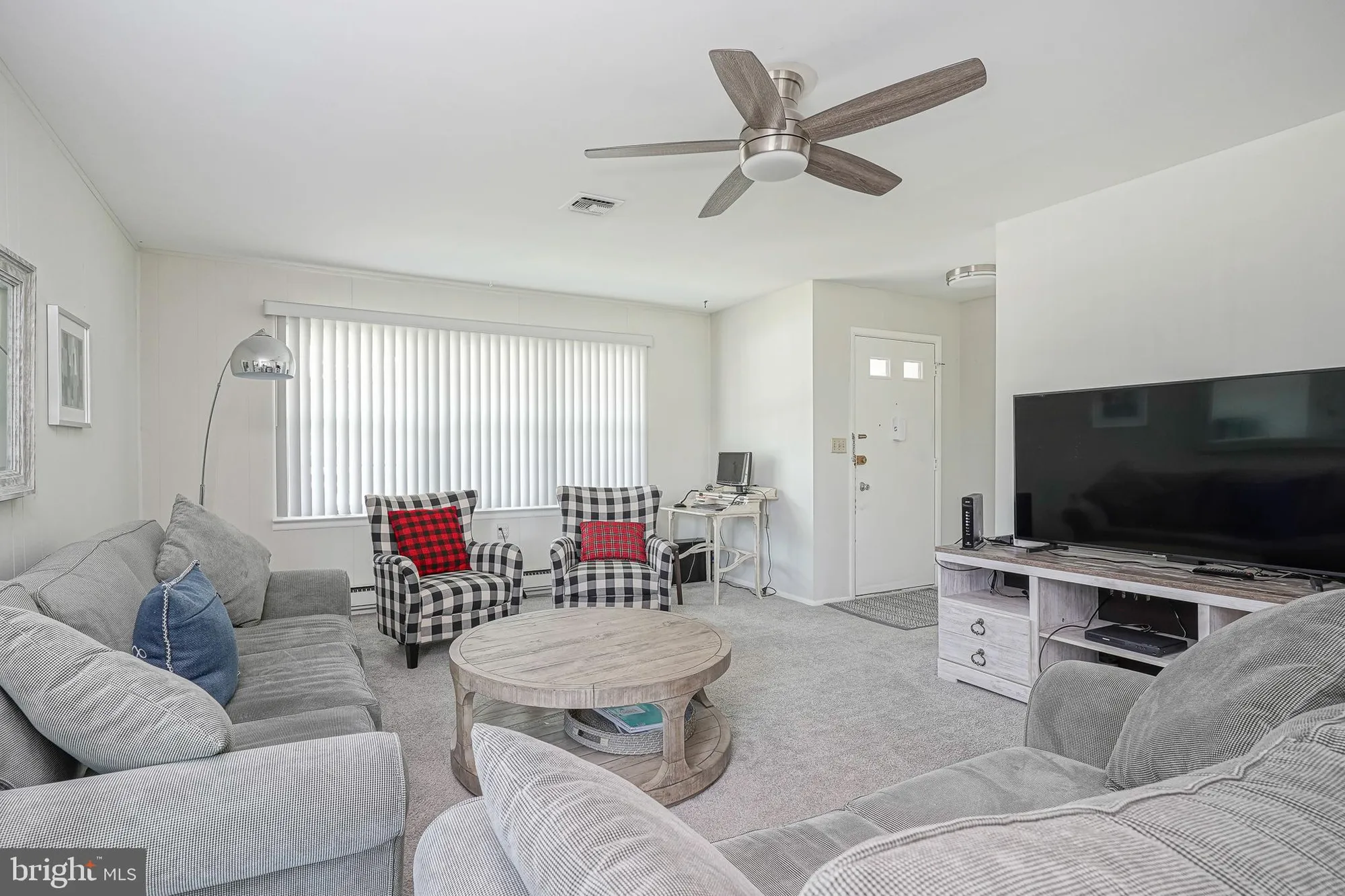 Property Slideshow image 9 of 20 | 233 huntington dr, Southampton, NJ, 08088