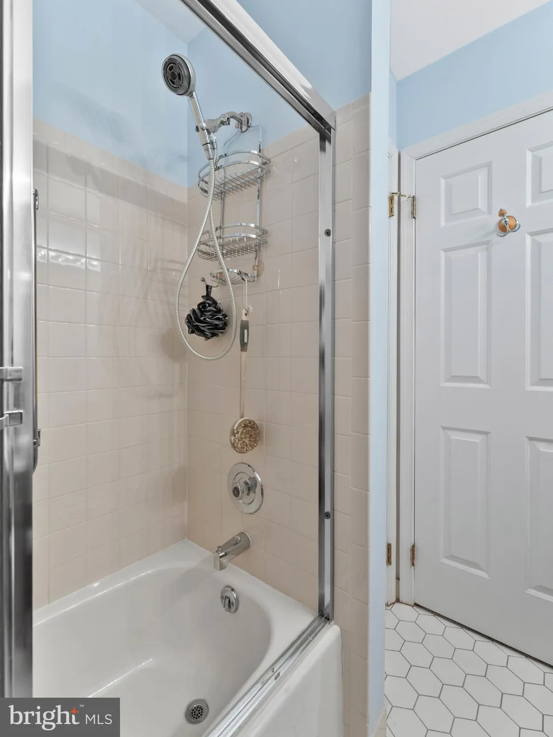 Property Slideshow image 28 of 31 | 2 windmill ct, Columbus, NJ, 08022