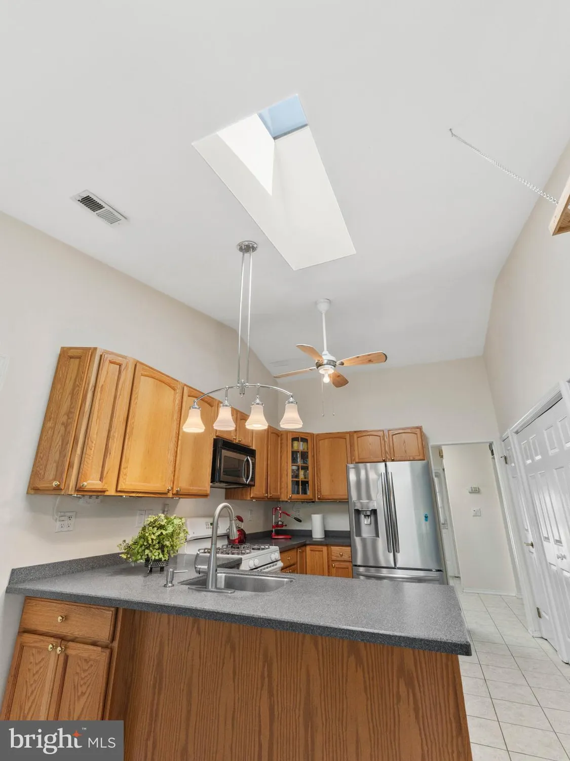 Property Slideshow image 17 of 31 | 2 windmill ct, Columbus, NJ, 08022